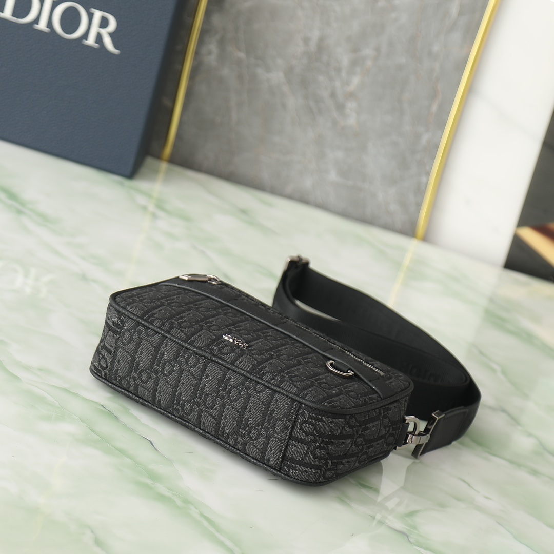 Dior Messenger Bag Cow Leather Black M-l-s