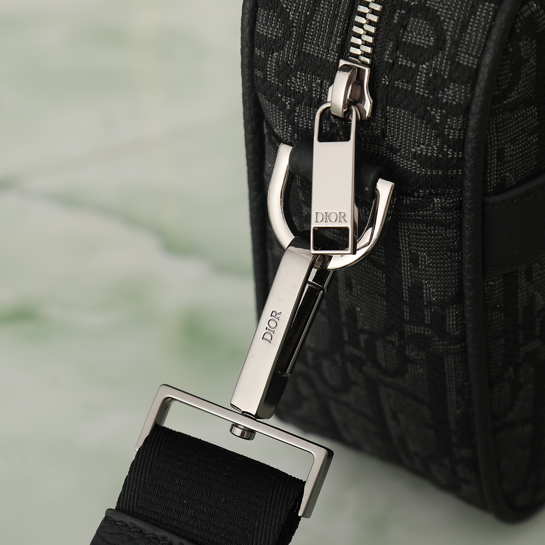 Dior Messenger Bag Cow Leather Black M-l-s