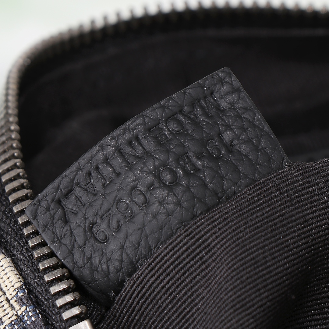 Dior Messenger Bag Cow Leather Black Mini Size L-s