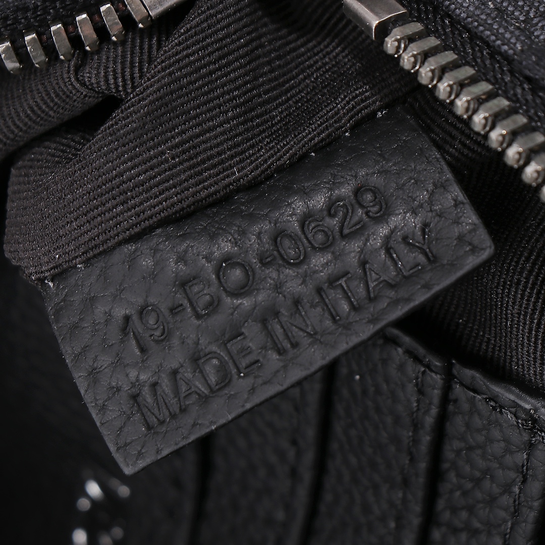 Dior Messenger Bag Cow Leather Black Mini Size L-s