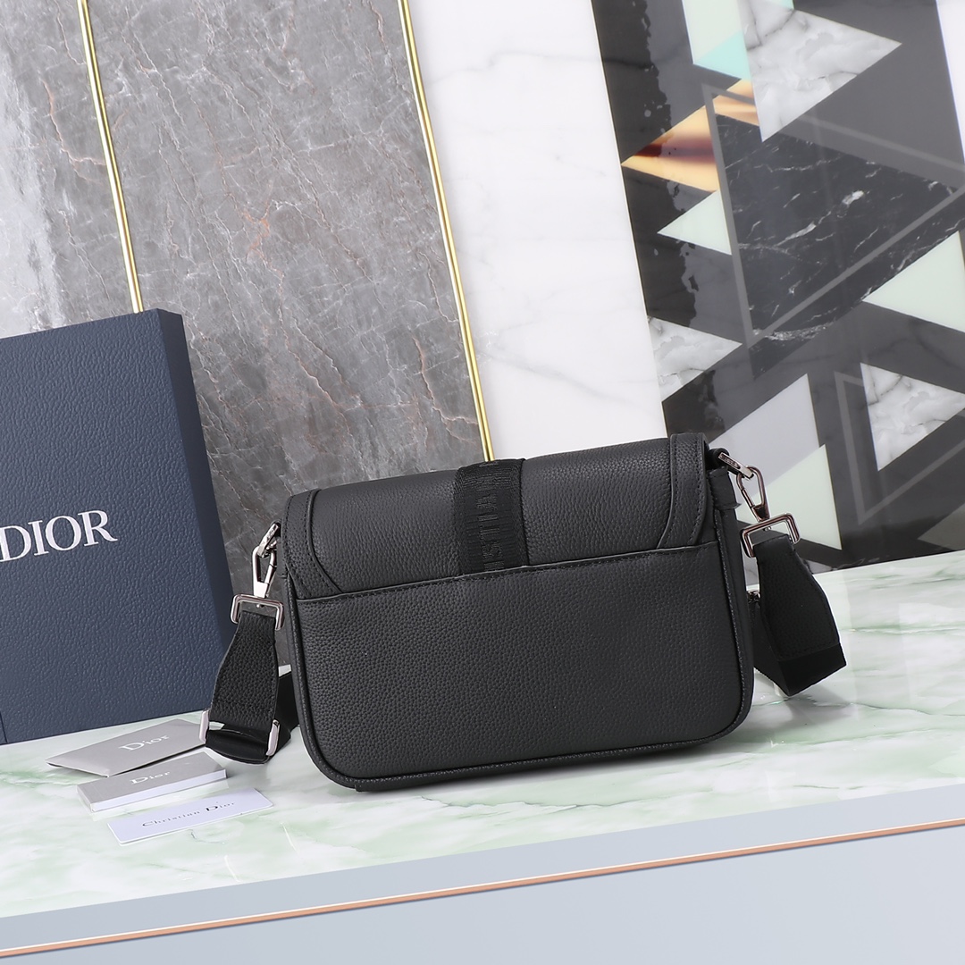 Dior Basic Bag Cow Leather Black M-s