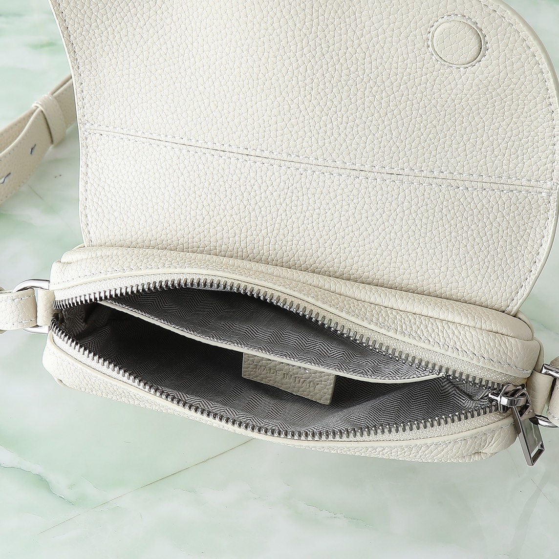 Dior Basic Bag Cow Leather Beige Mini Size S