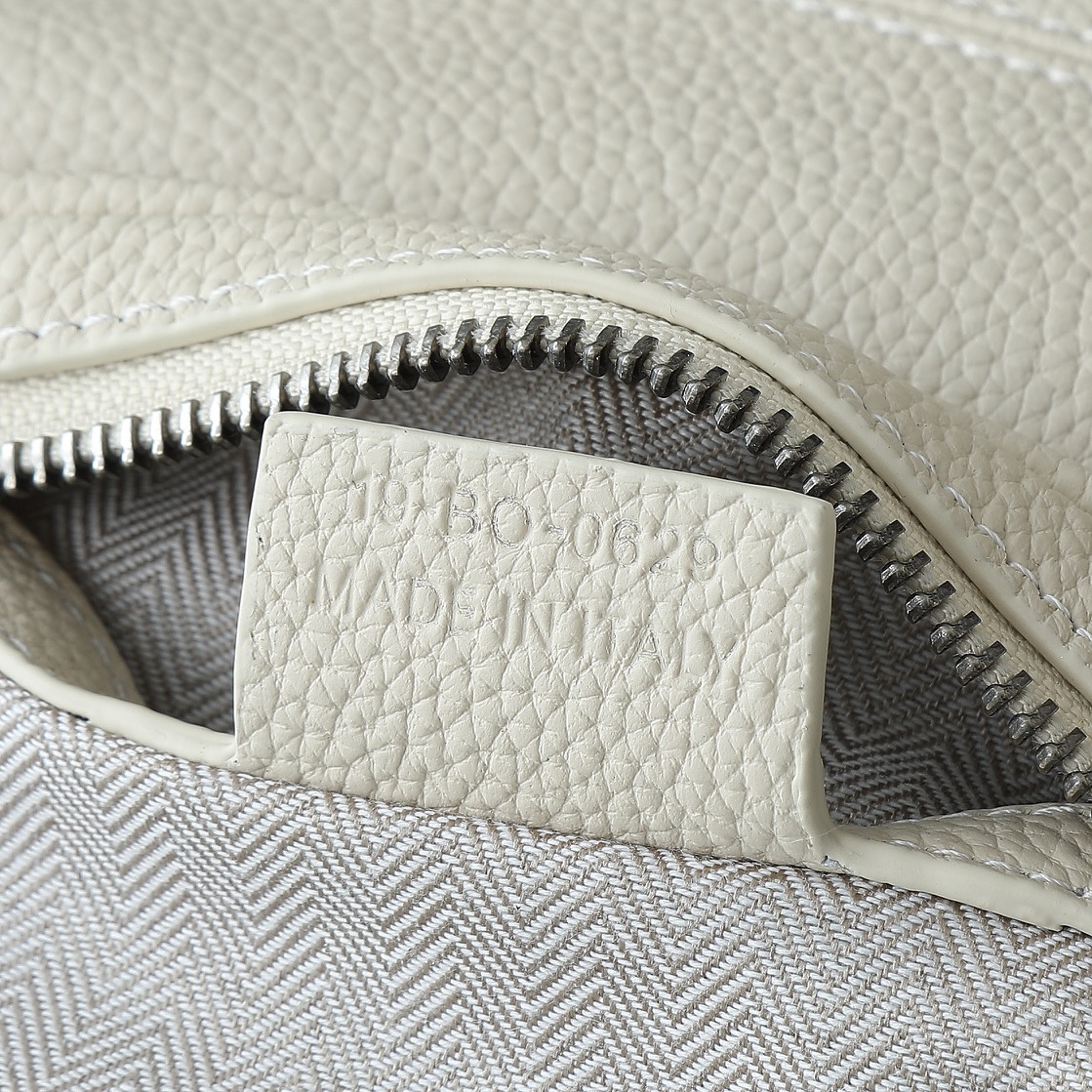 Dior Basic Bag Cow Leather Beige Mini Size S