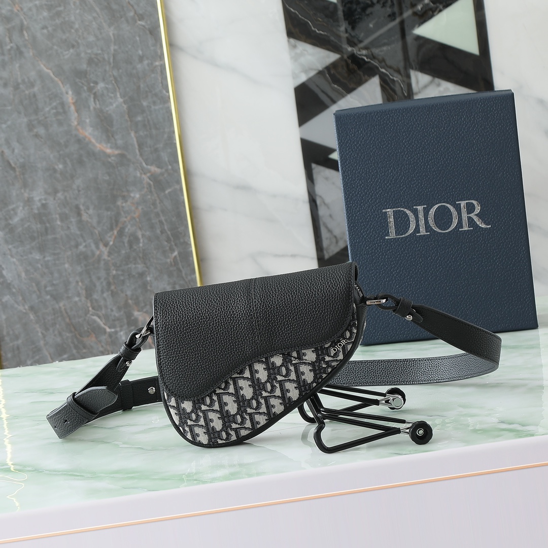 Dior Basic Bag Cow Leather Black Mini Size L-s