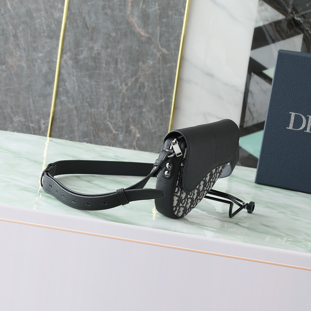 Dior Basic Bag Cow Leather Black Mini Size L-s