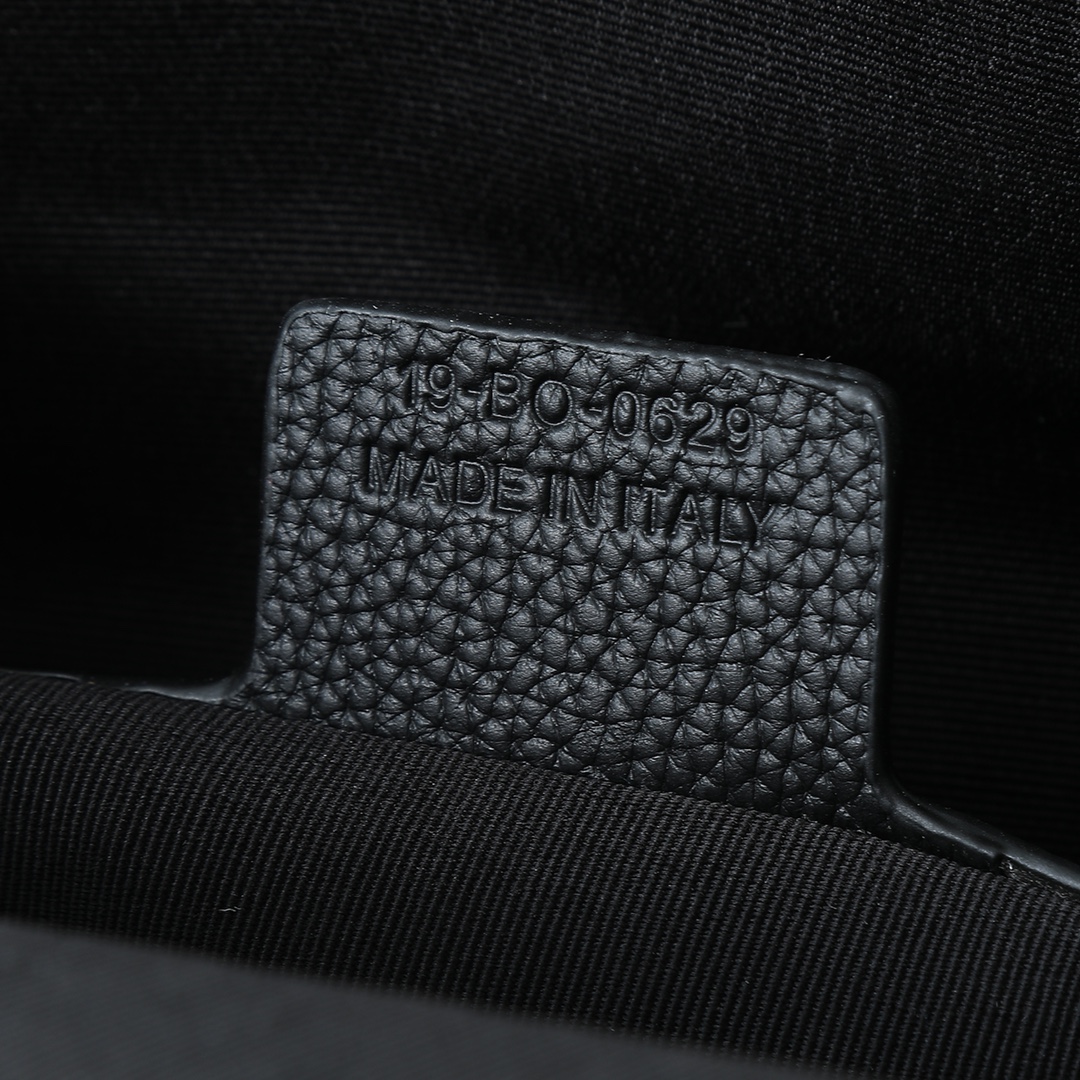 Dior Basic Bag Cow Leather Black L-s