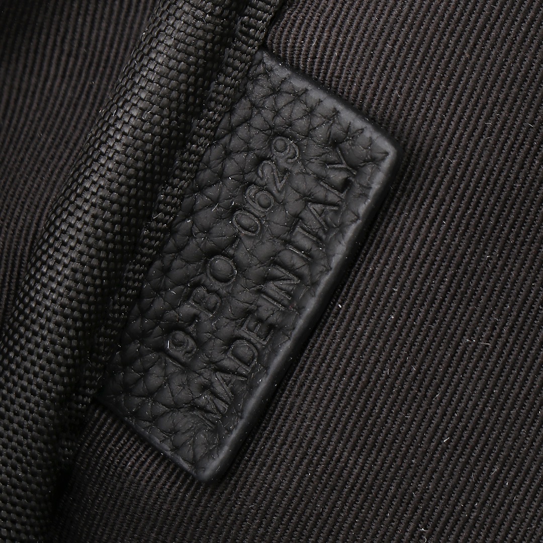 Dior Shoulder Bag Cow Leather Black L