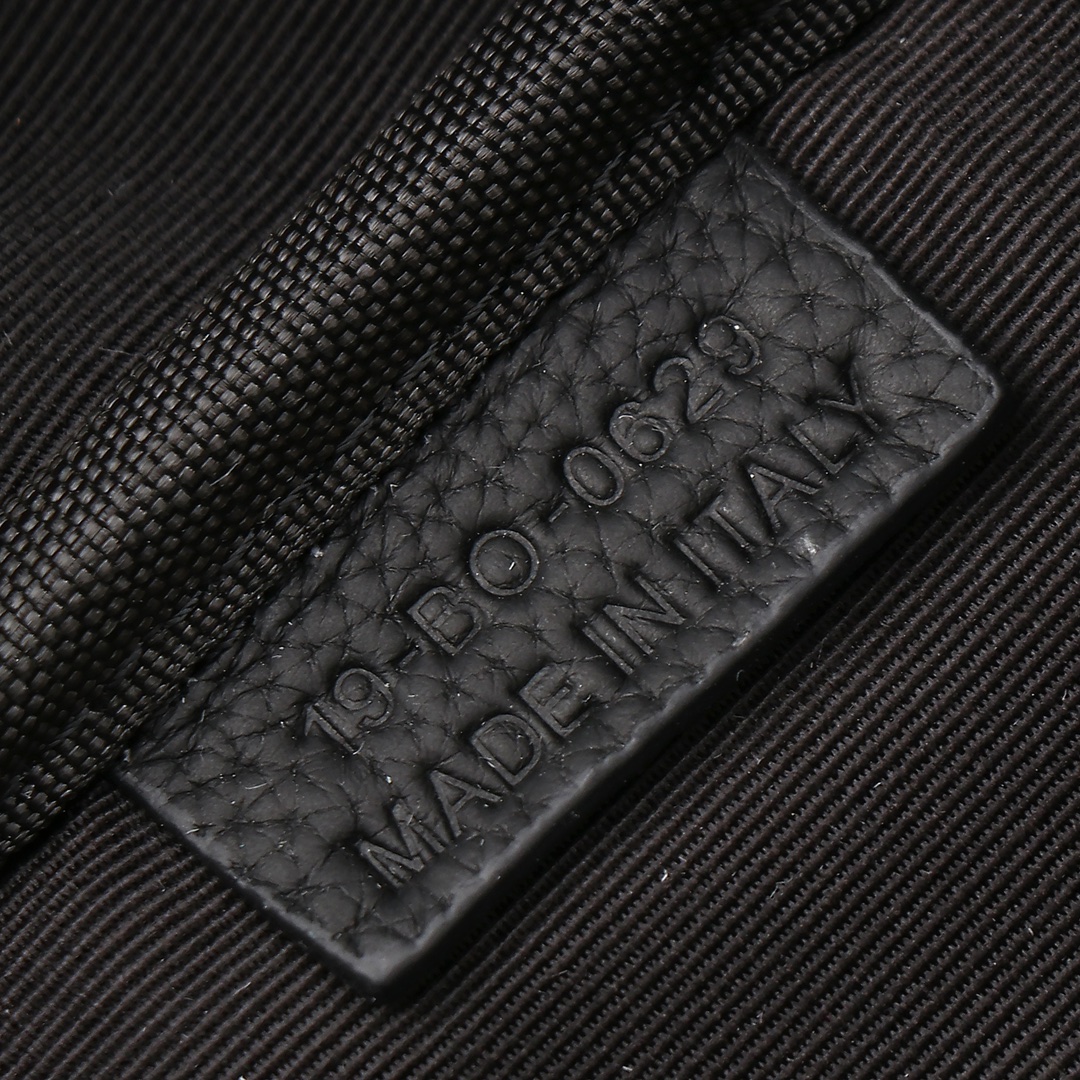 Dior Shoulder Bag Cow Leather Black L-xl-s