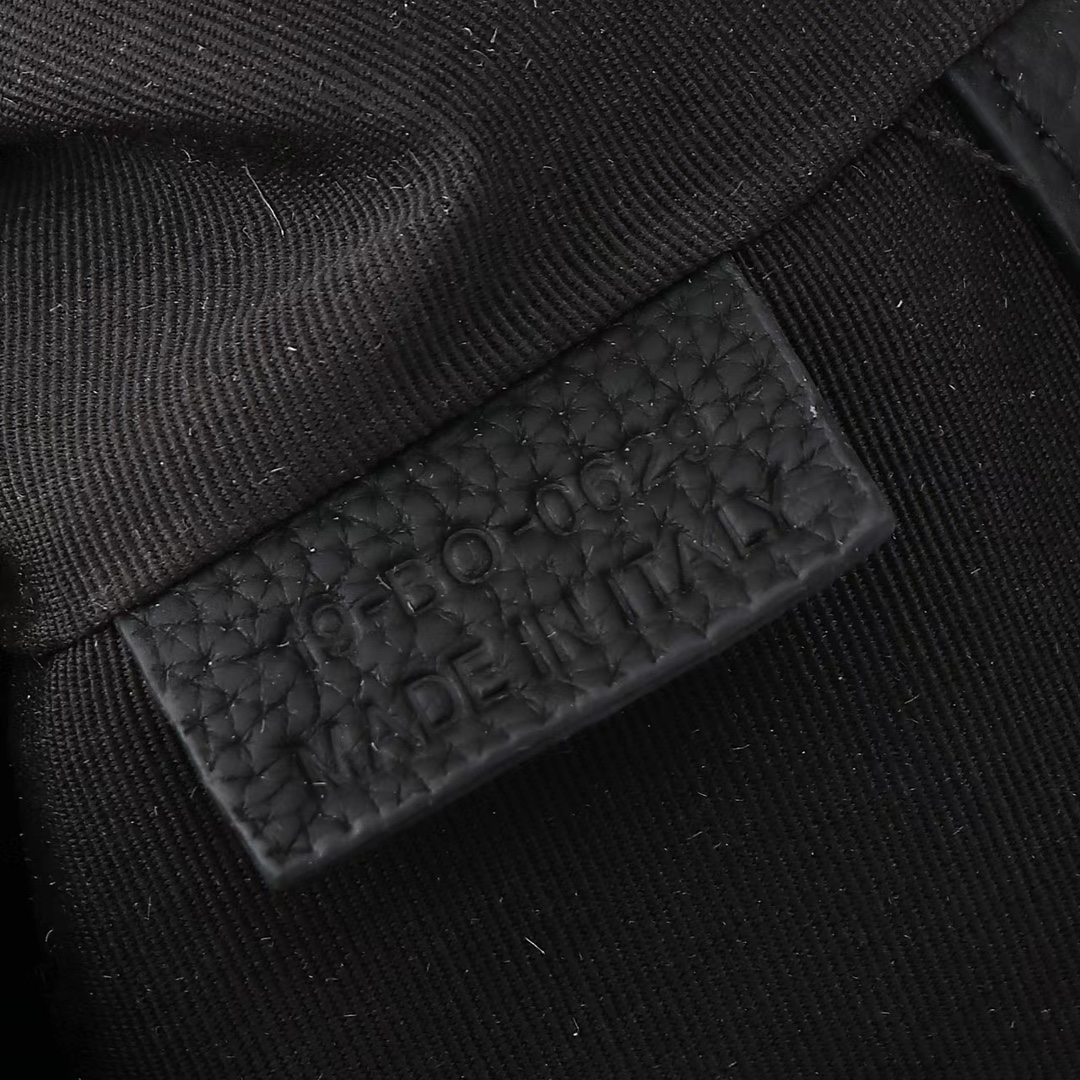 Dior Shoulder Bag Cow Leather Black L