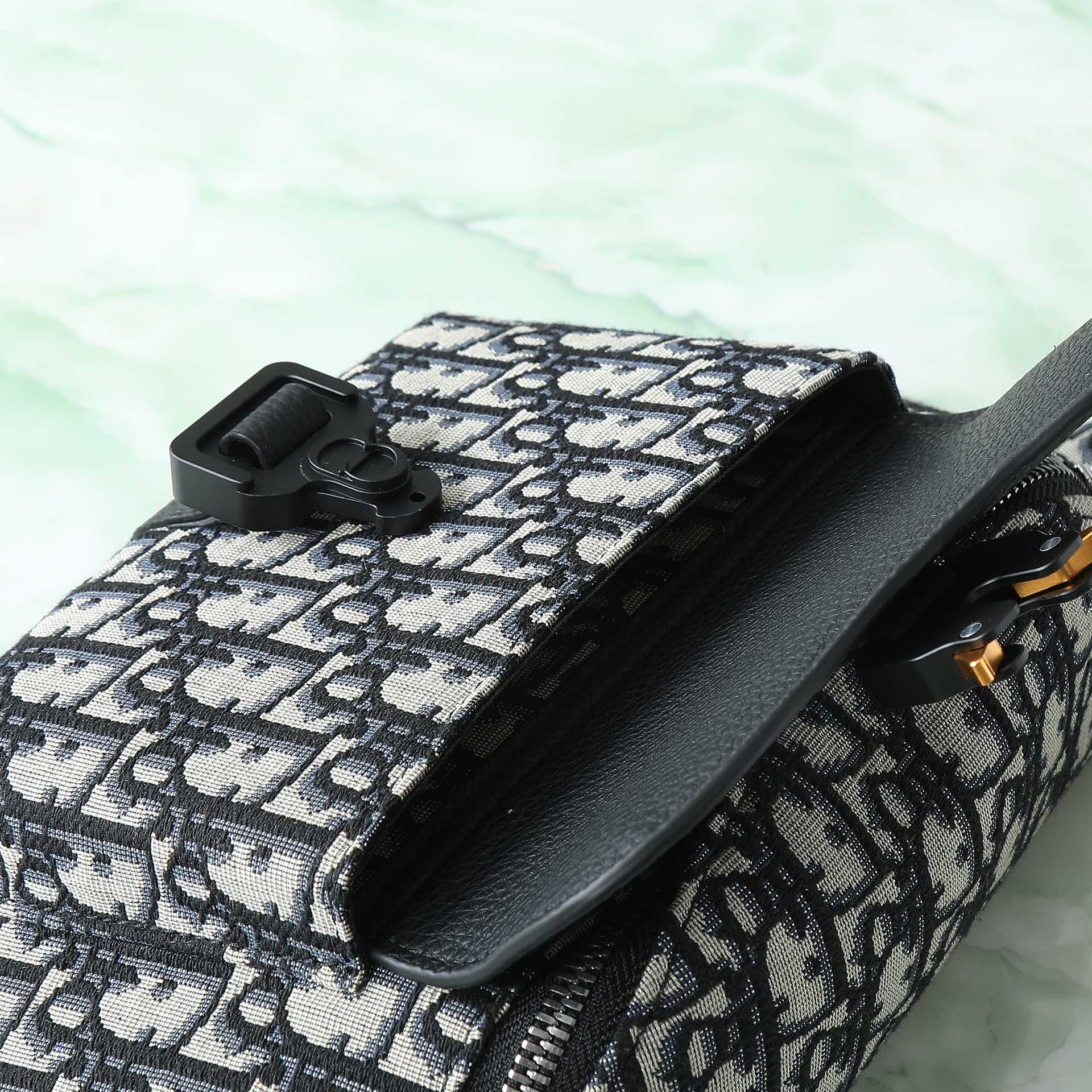 Dior Basic Bag Cow Leather Black L-s