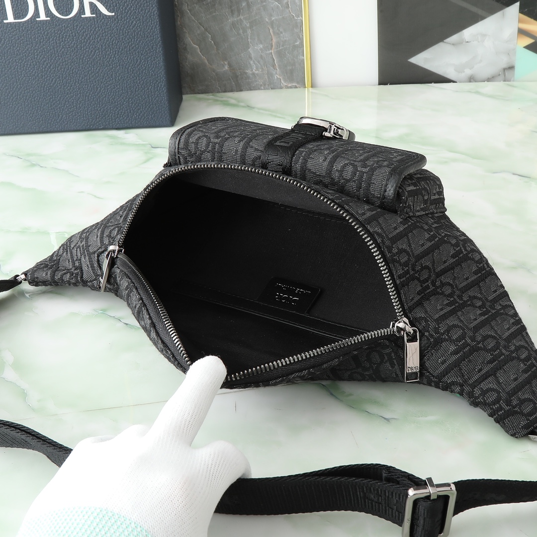 Dior Basic Bag Cow Leather Black L-s