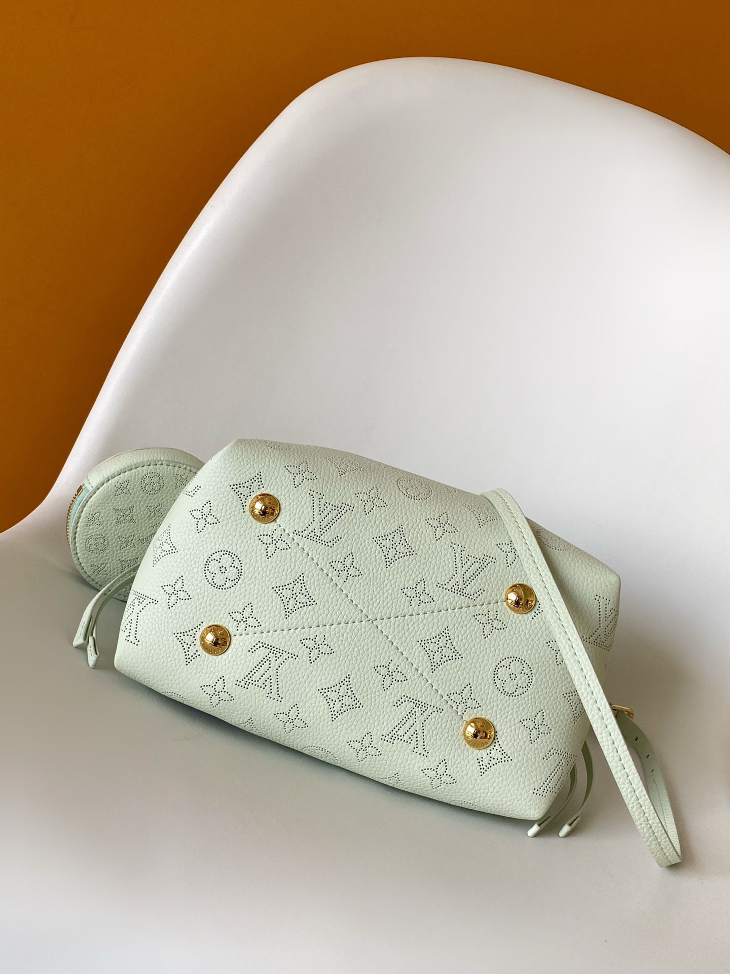 Louis Vuitton Bucket Bag Cow Leather Black M-l