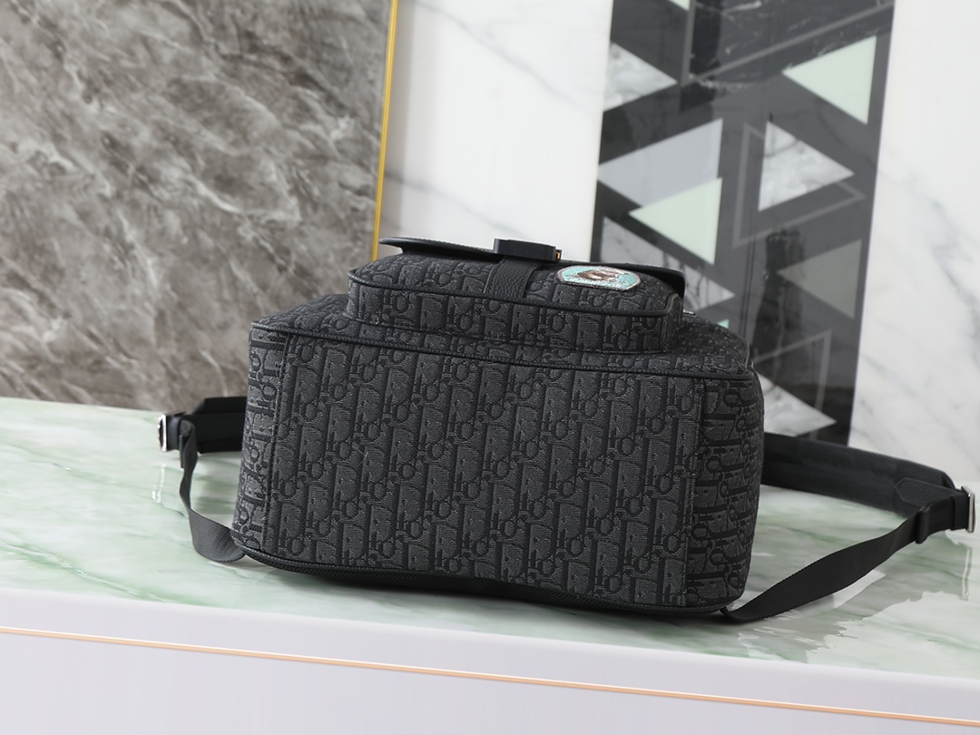 Dior Shoulder Bag Cow Leather Black M-l-s