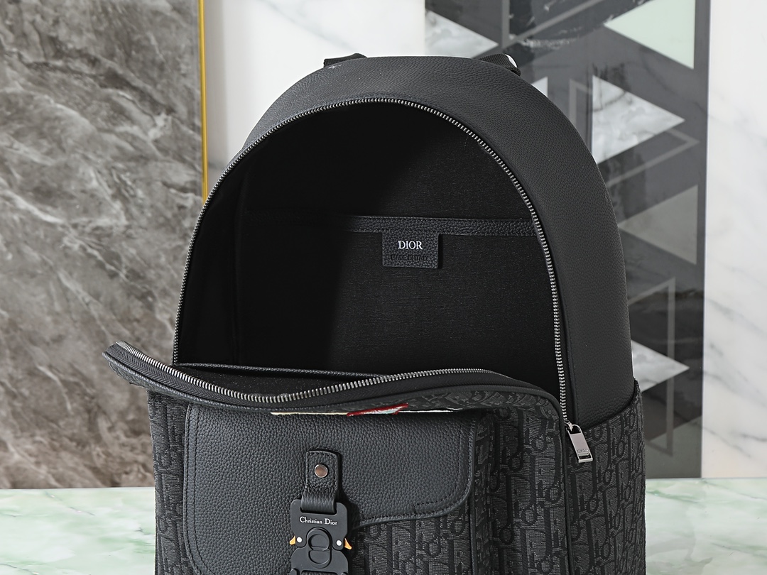 Dior Shoulder Bag Cow Leather Black M-l-s