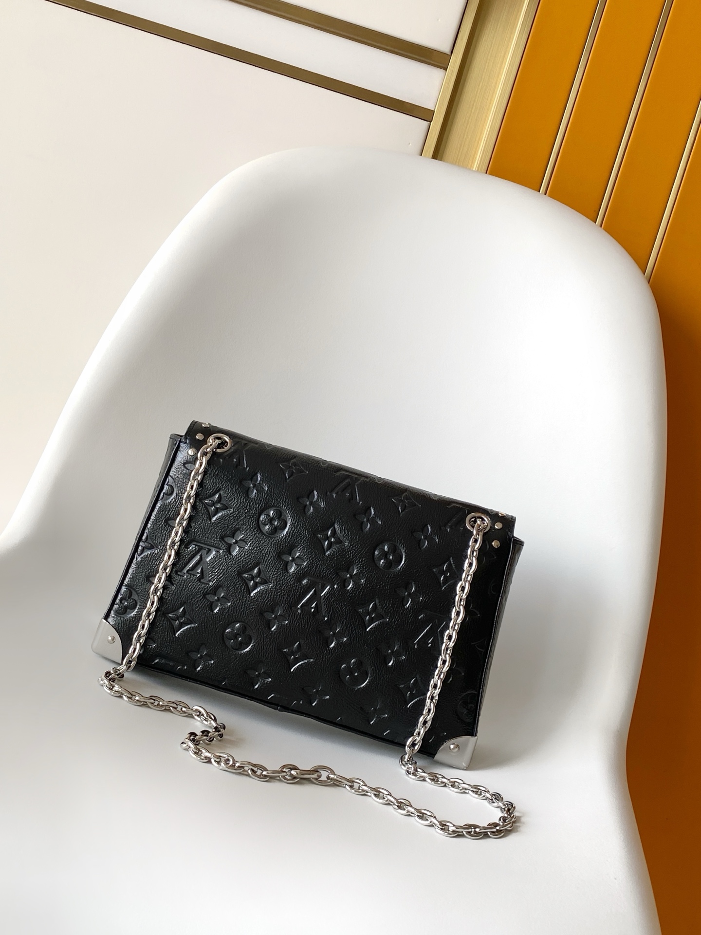 Louis Vuitton Basic Bag Cow Leather M-l-s