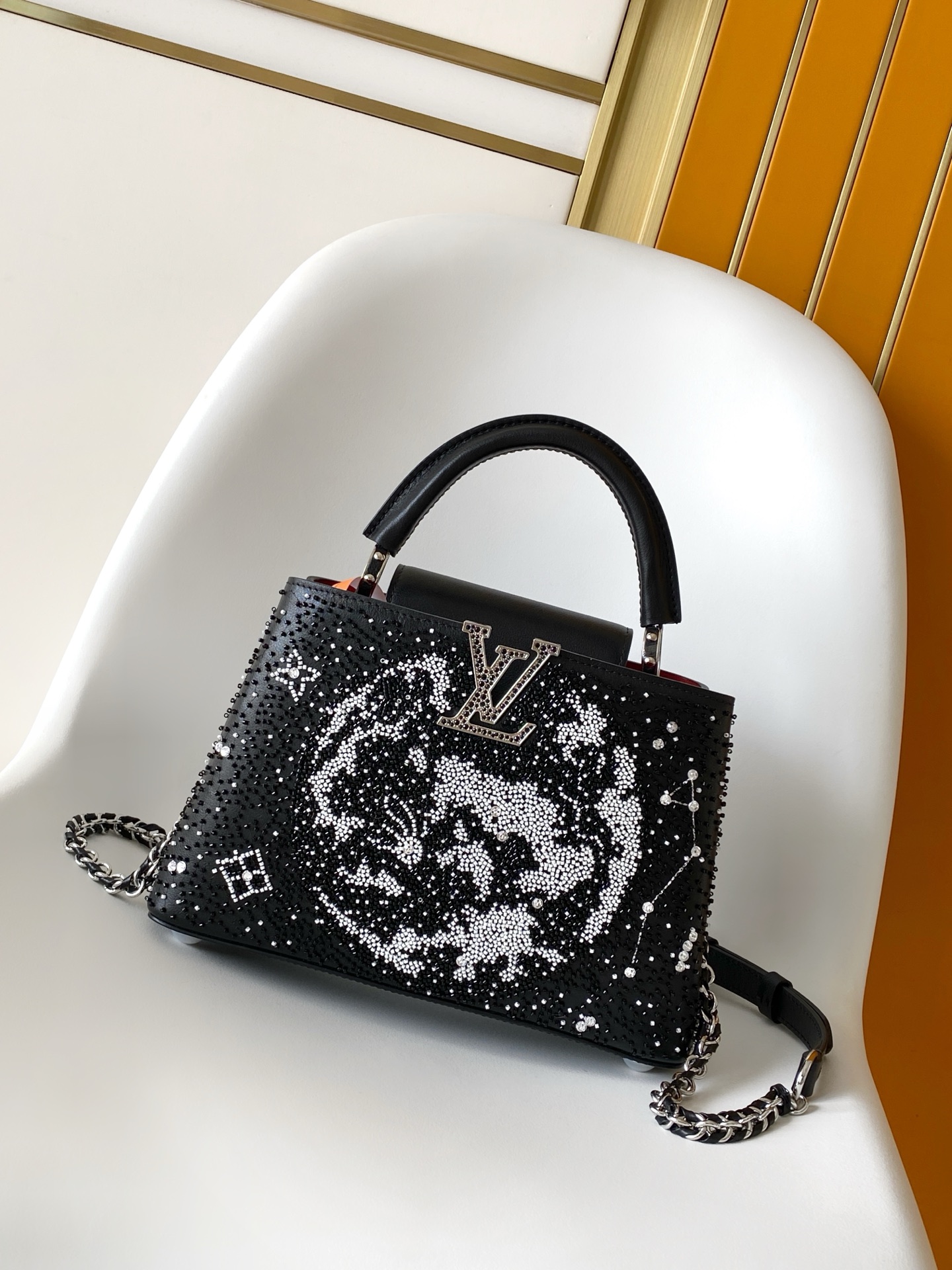 Louis Vuitton Basic Bag Cow Leather Black M-s