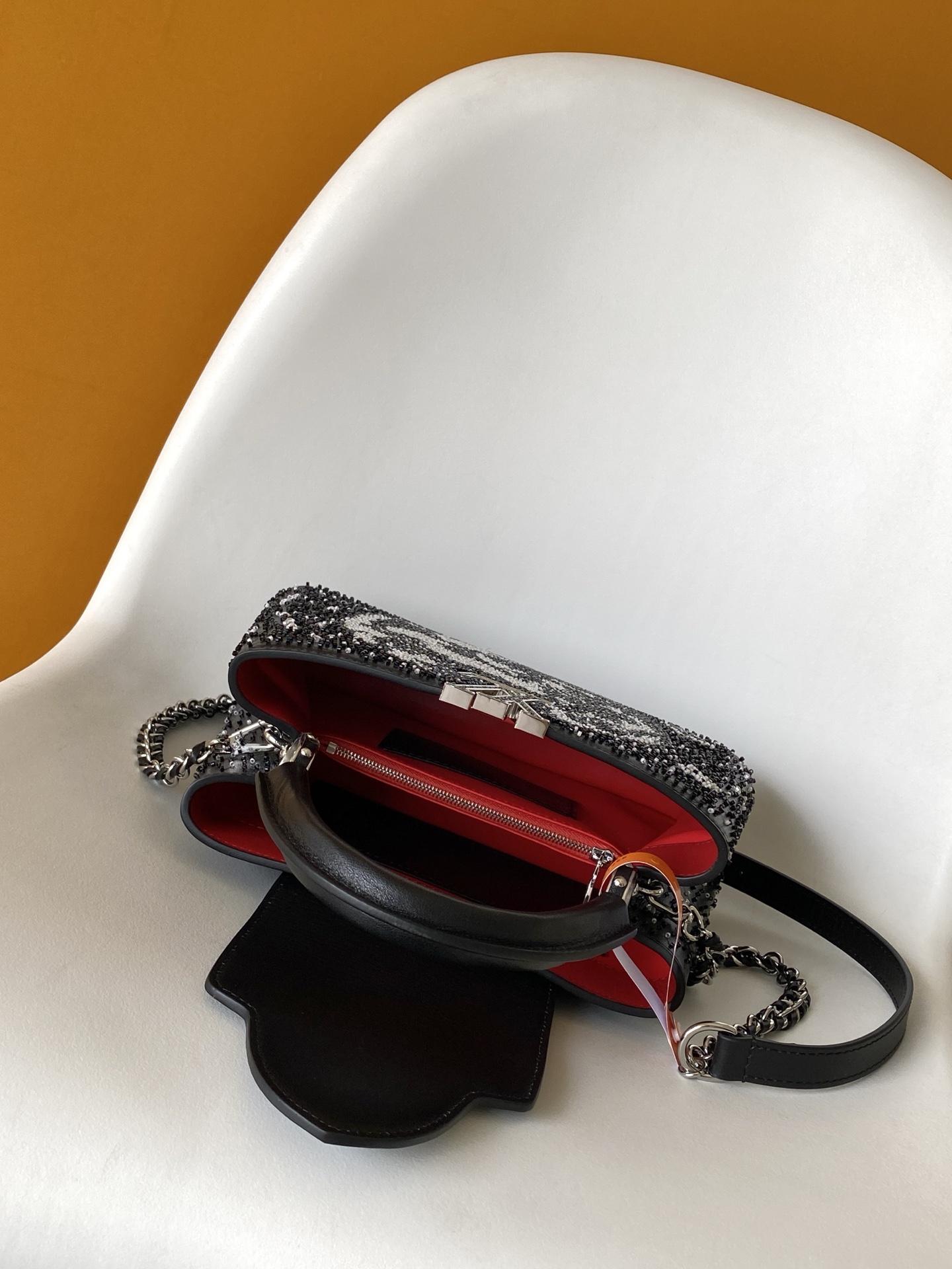 Louis Vuitton Basic Bag Cow Leather Black M-s