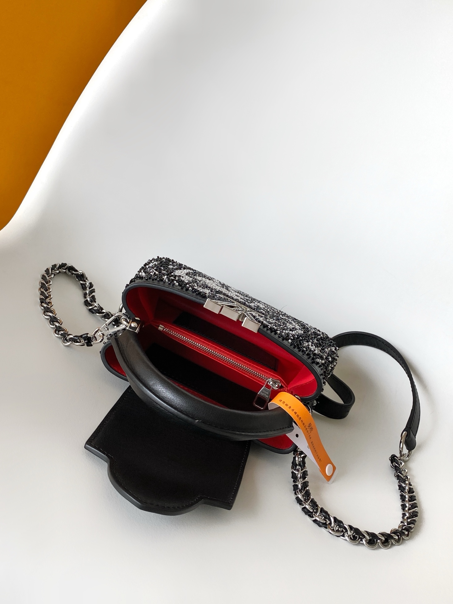 Louis Vuitton Basic Bag Cow Leather Black M-s