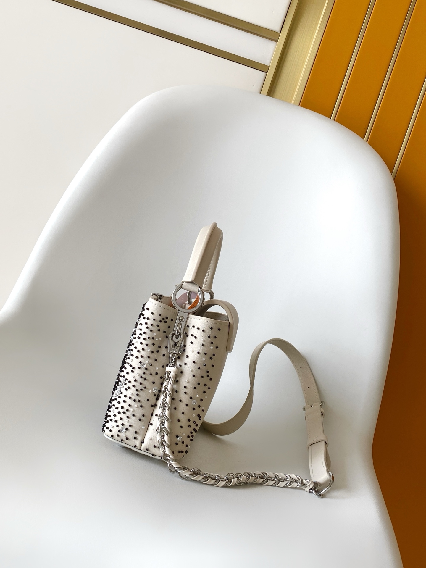 Louis Vuitton Basic Bag Cow Leather Black M-s