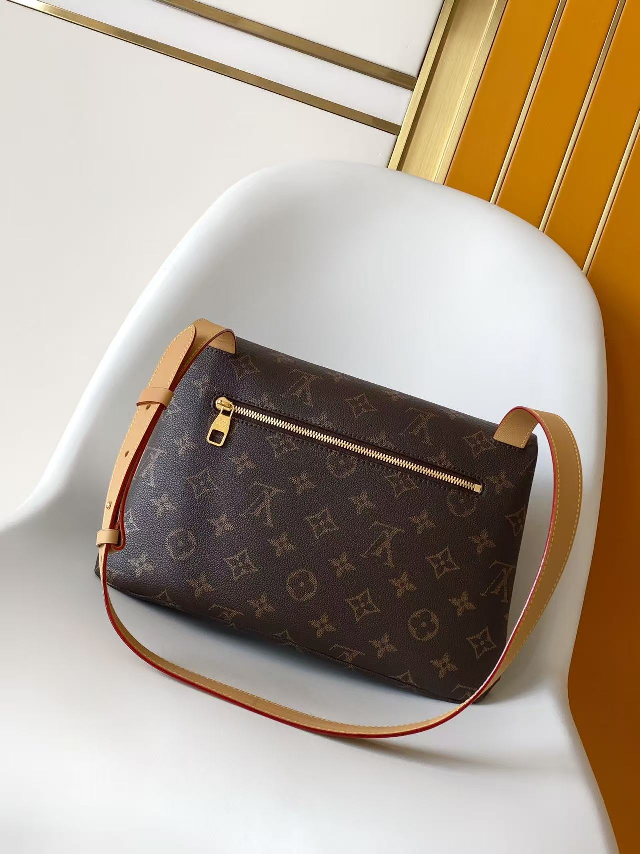 Louis Vuitton Messenger Bag Cow Leather M-l-s