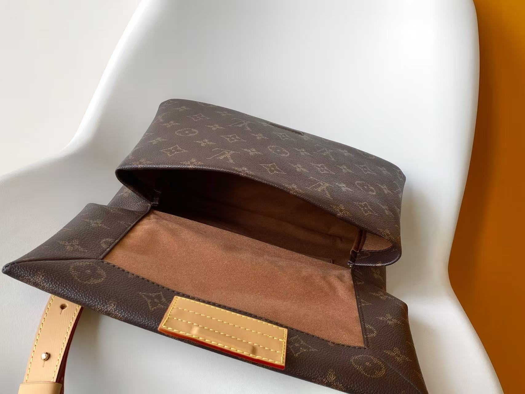 Louis Vuitton Messenger Bag Cow Leather M-l-s