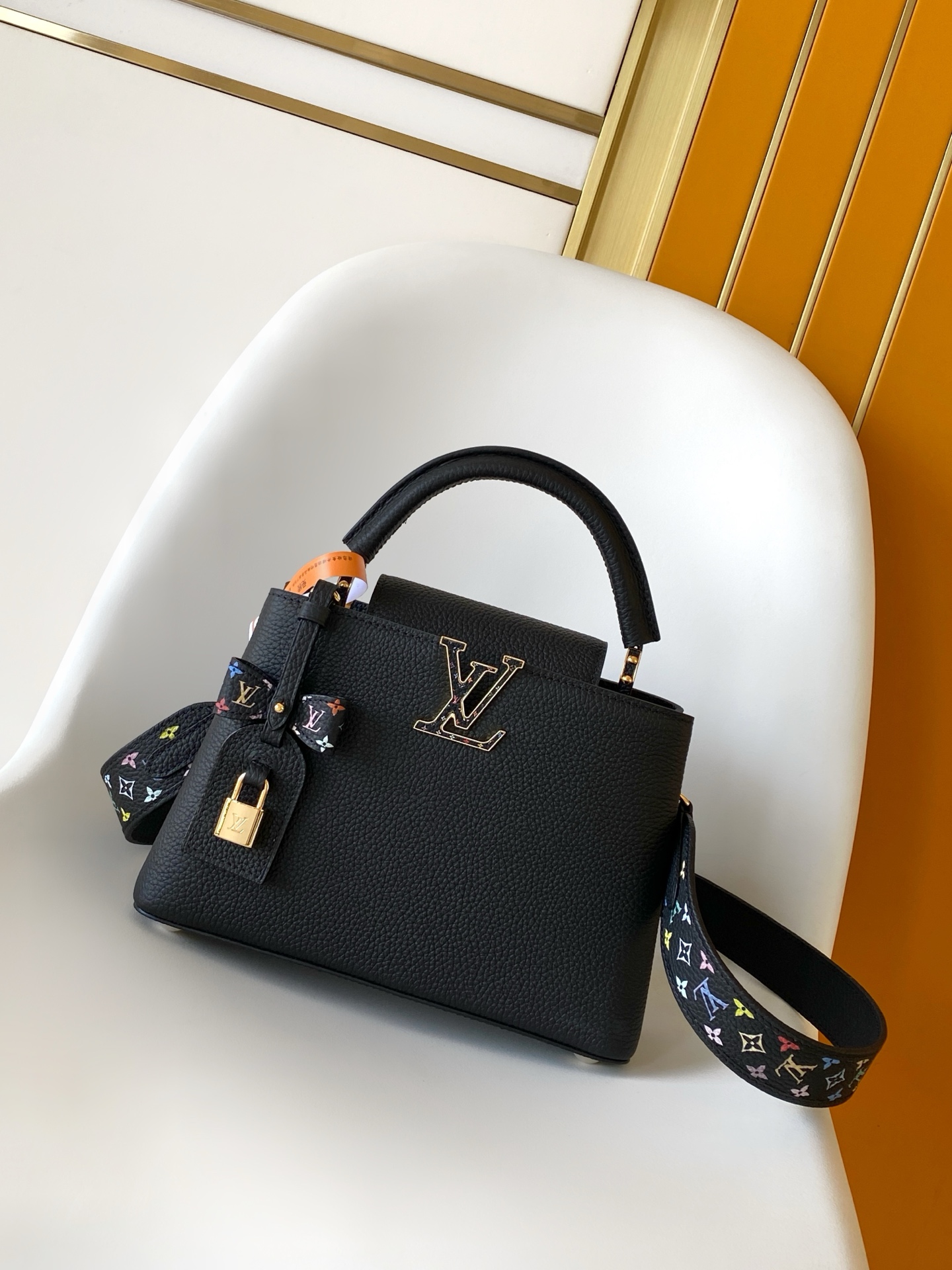 Louis Vuitton Basic Bag Cow Leather Black M-l-s