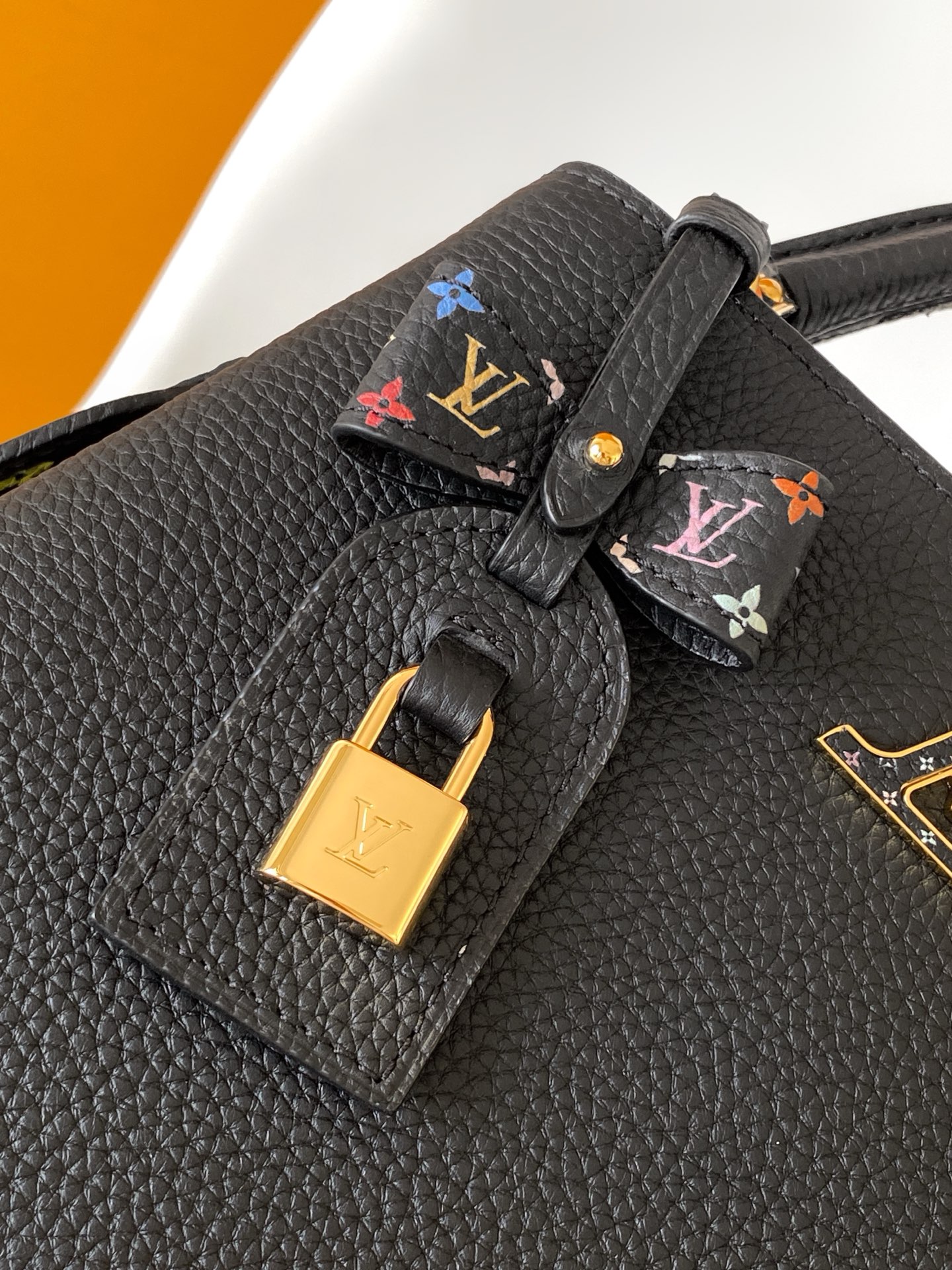 Louis Vuitton Basic Bag Cow Leather Black M-l-s