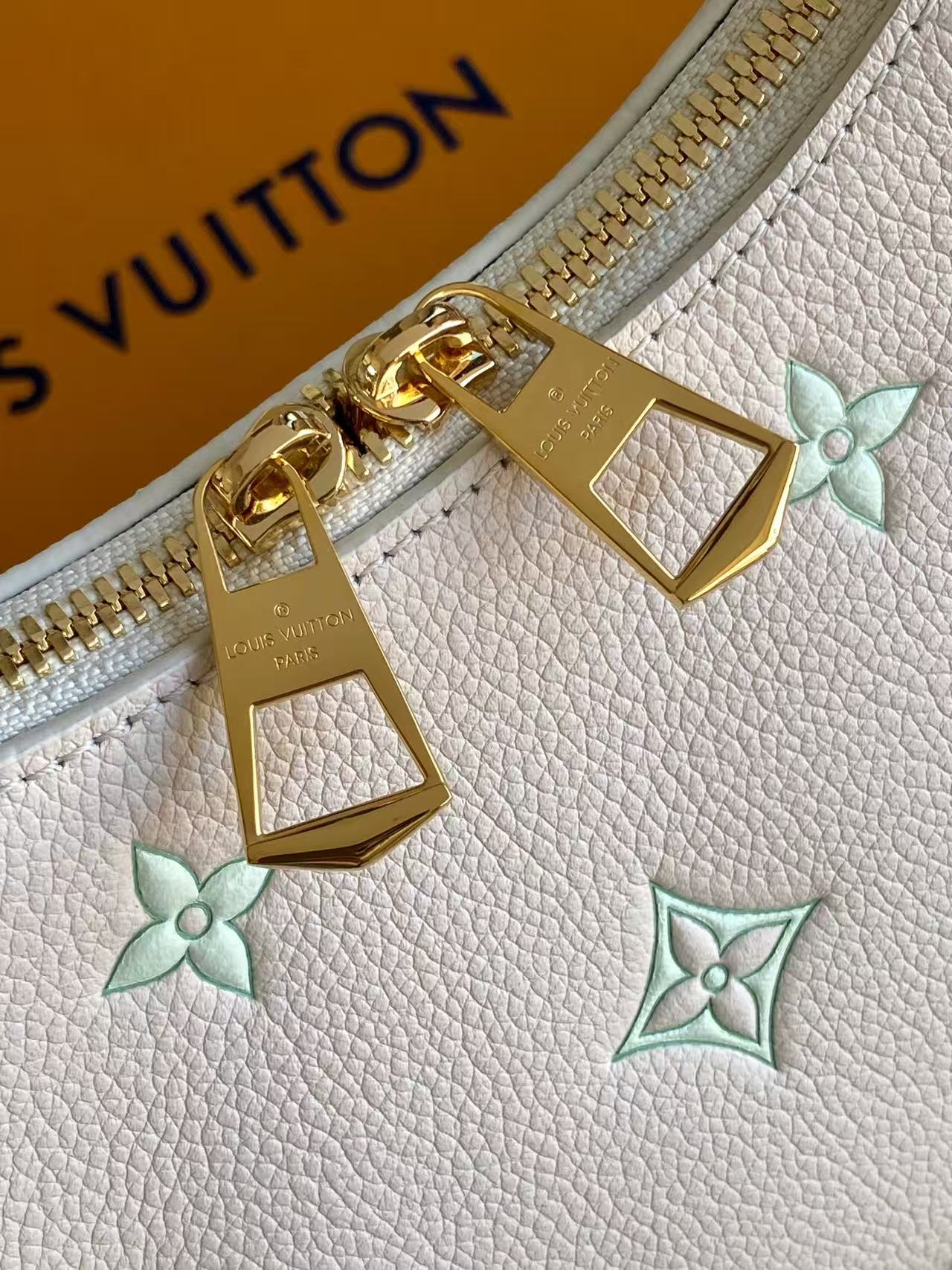 Louis Vuitton Basic Bag Cow Leather M-l