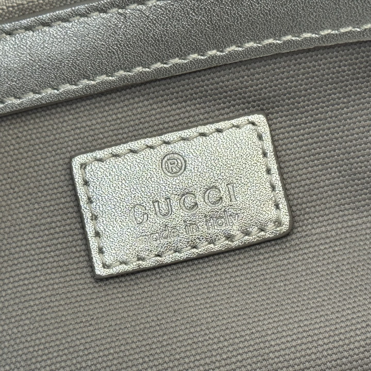 Gucci Basic Bag Beige M-l