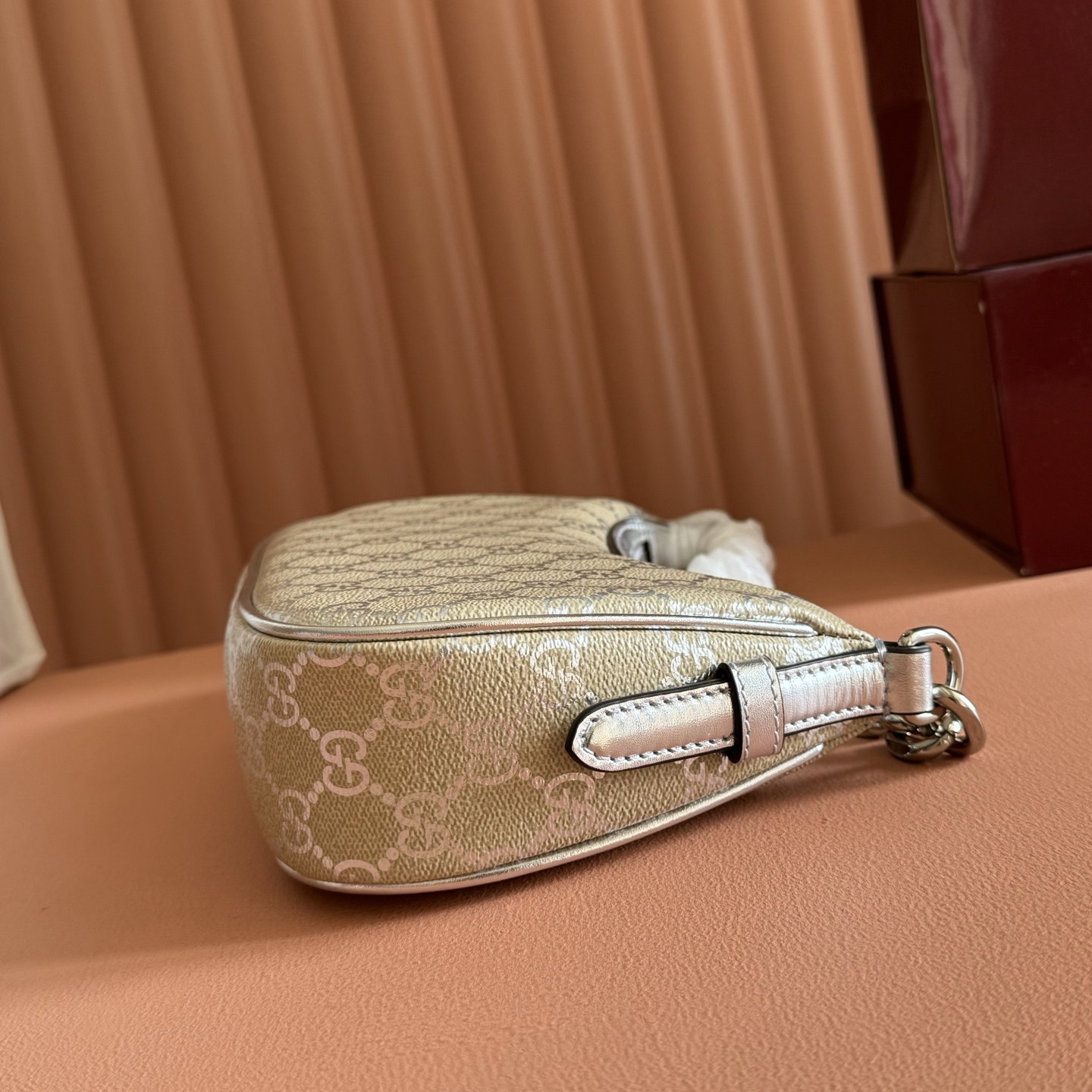 Gucci Basic Bag Brown M-l