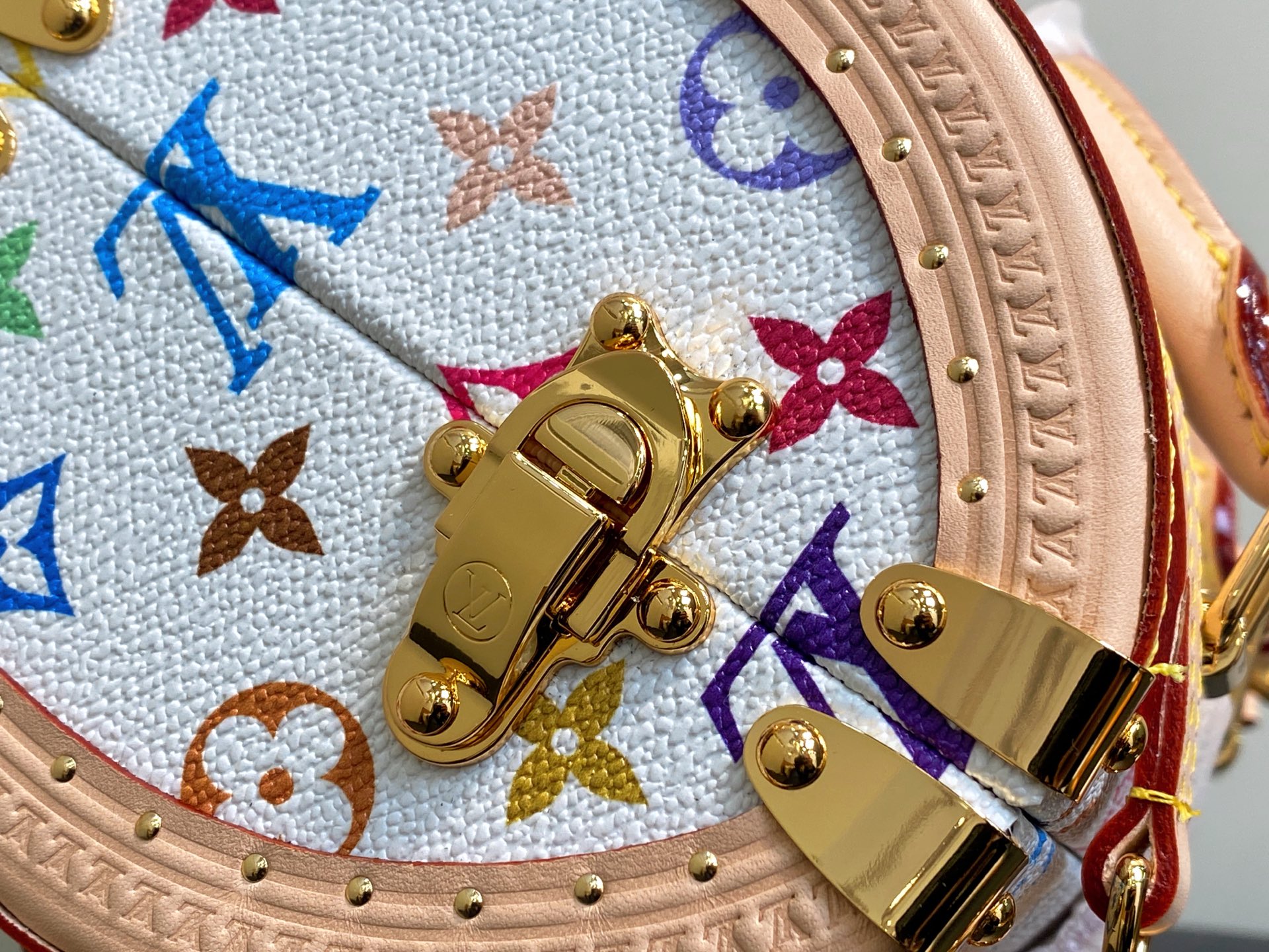 Louis Vuitton Basic Bag Cow Leather Gold M-l-s