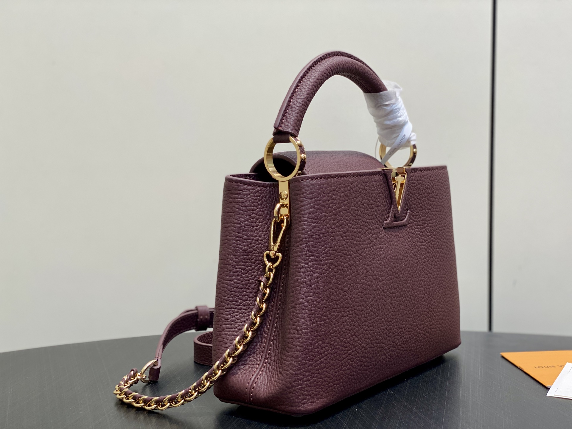 Louis Vuitton Basic Bag Gold M-l-s