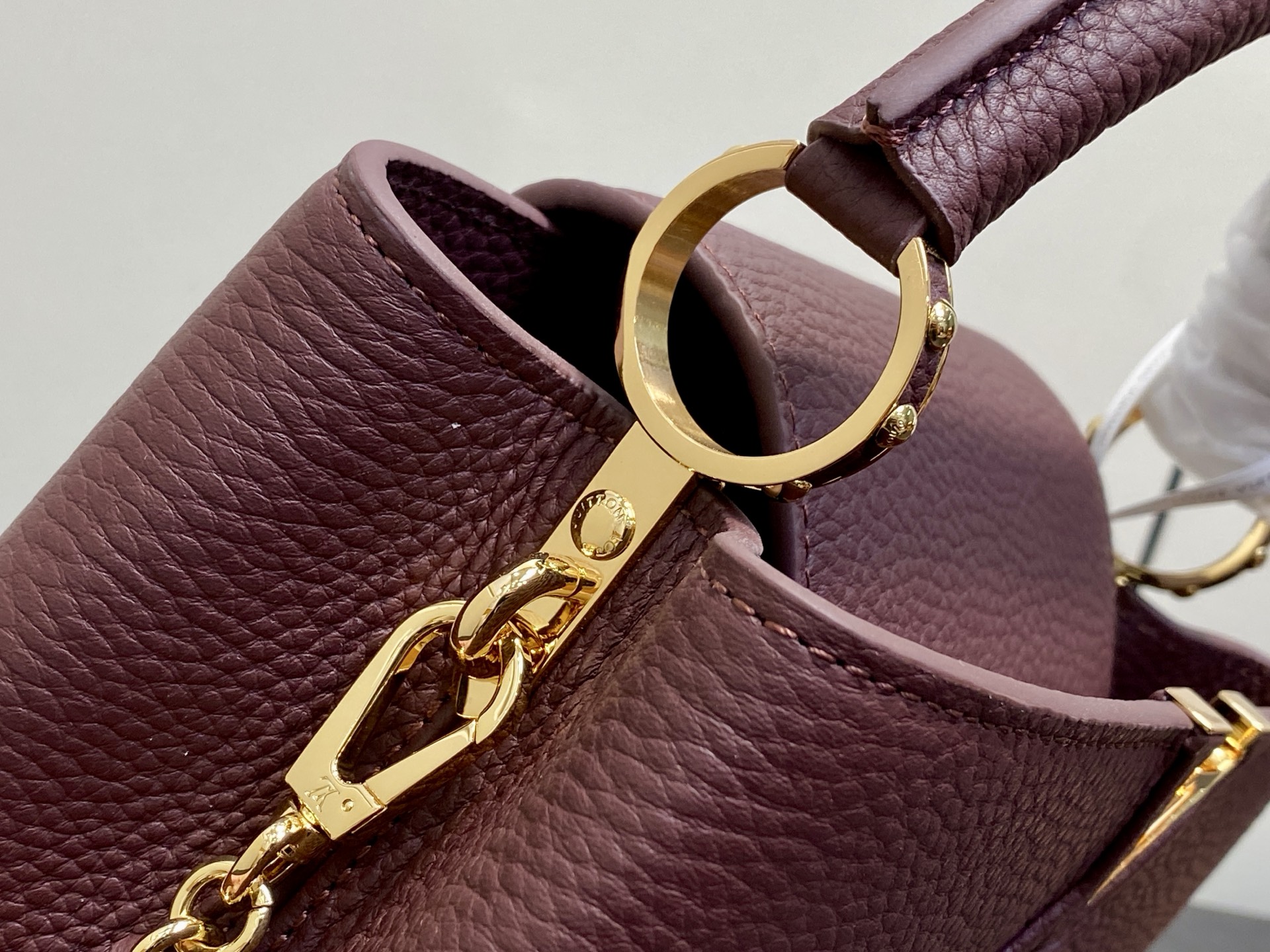 Louis Vuitton Basic Bag Gold M-l-s