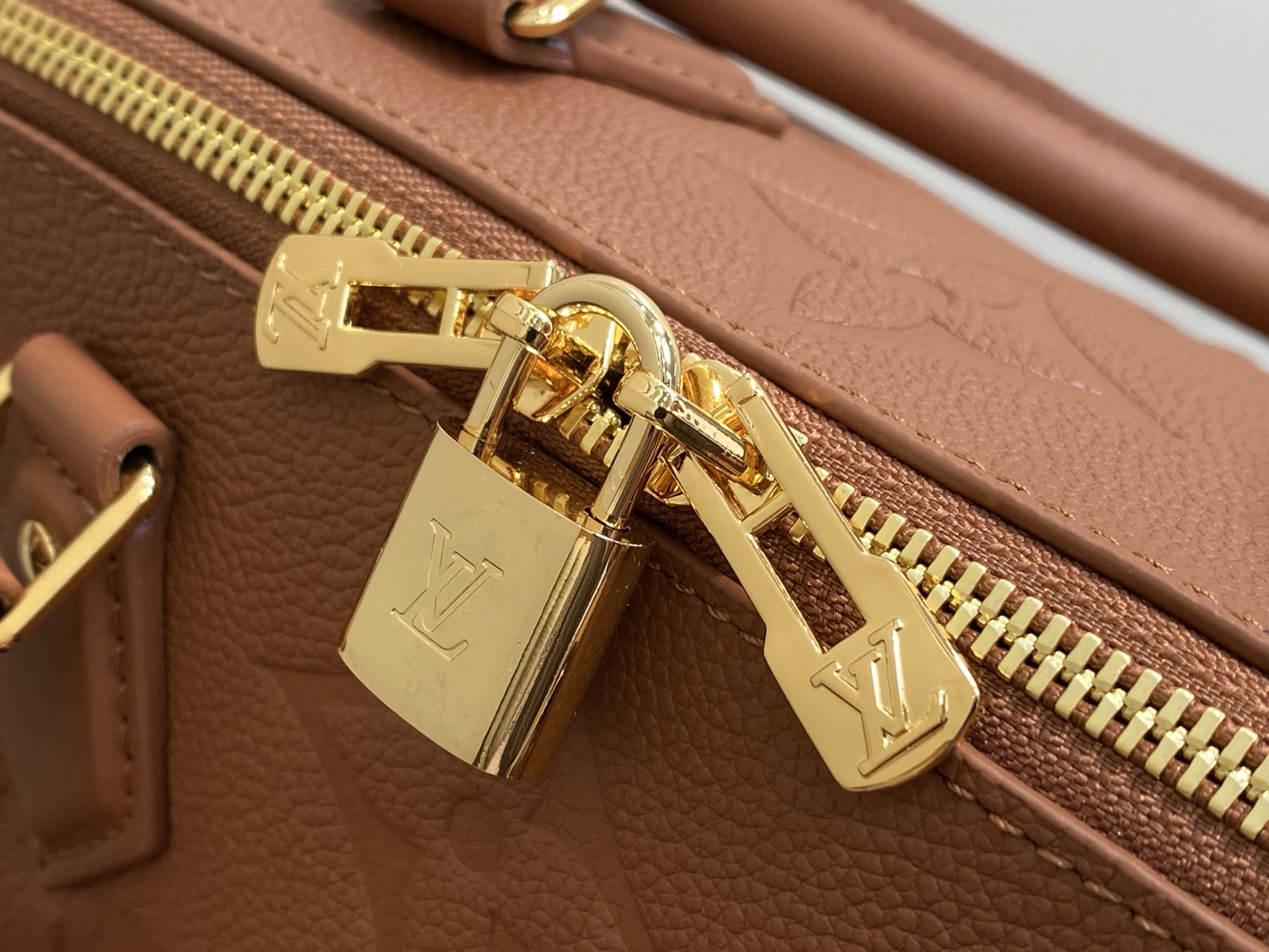 Louis Vuitton Basic Bag Brown M-l-s