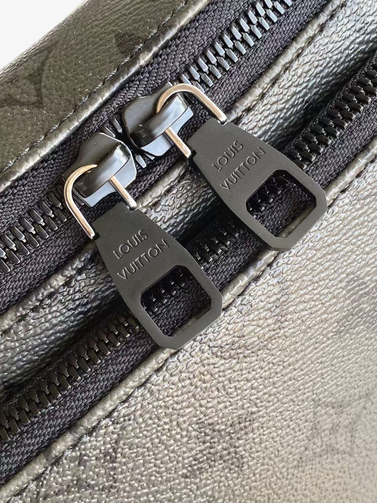 Louis Vuitton Basic Bag Cow Leather M-s