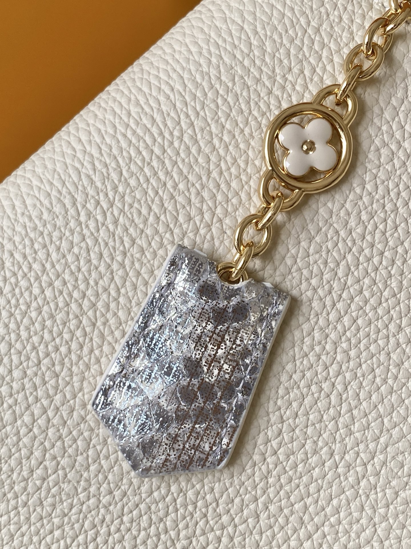 Louis Vuitton Basic Bag Cow Leather Black M-l-s