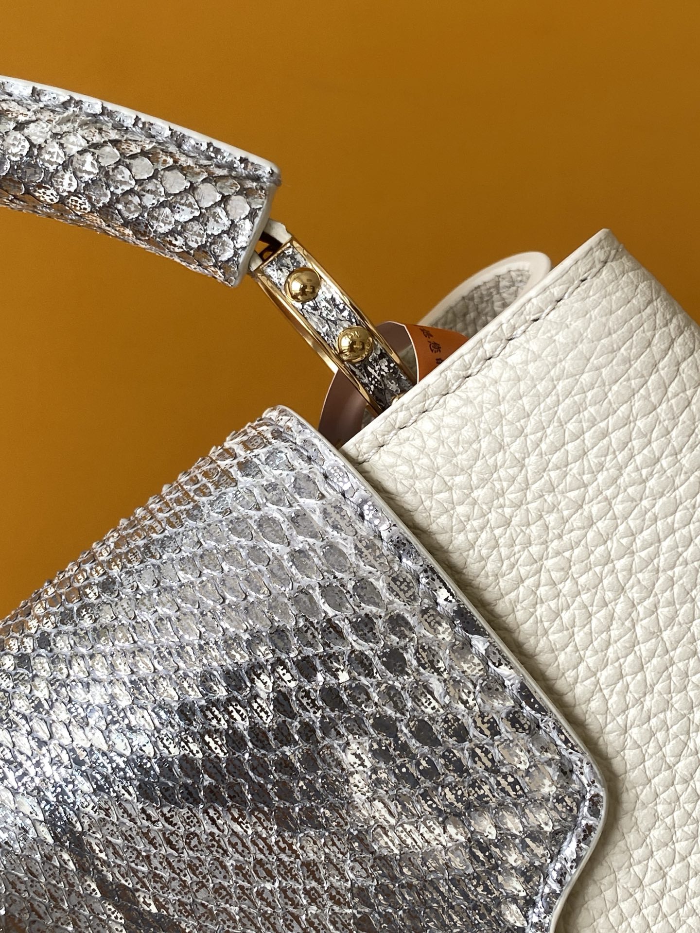 Louis Vuitton Basic Bag Cow Leather Black M-l-s