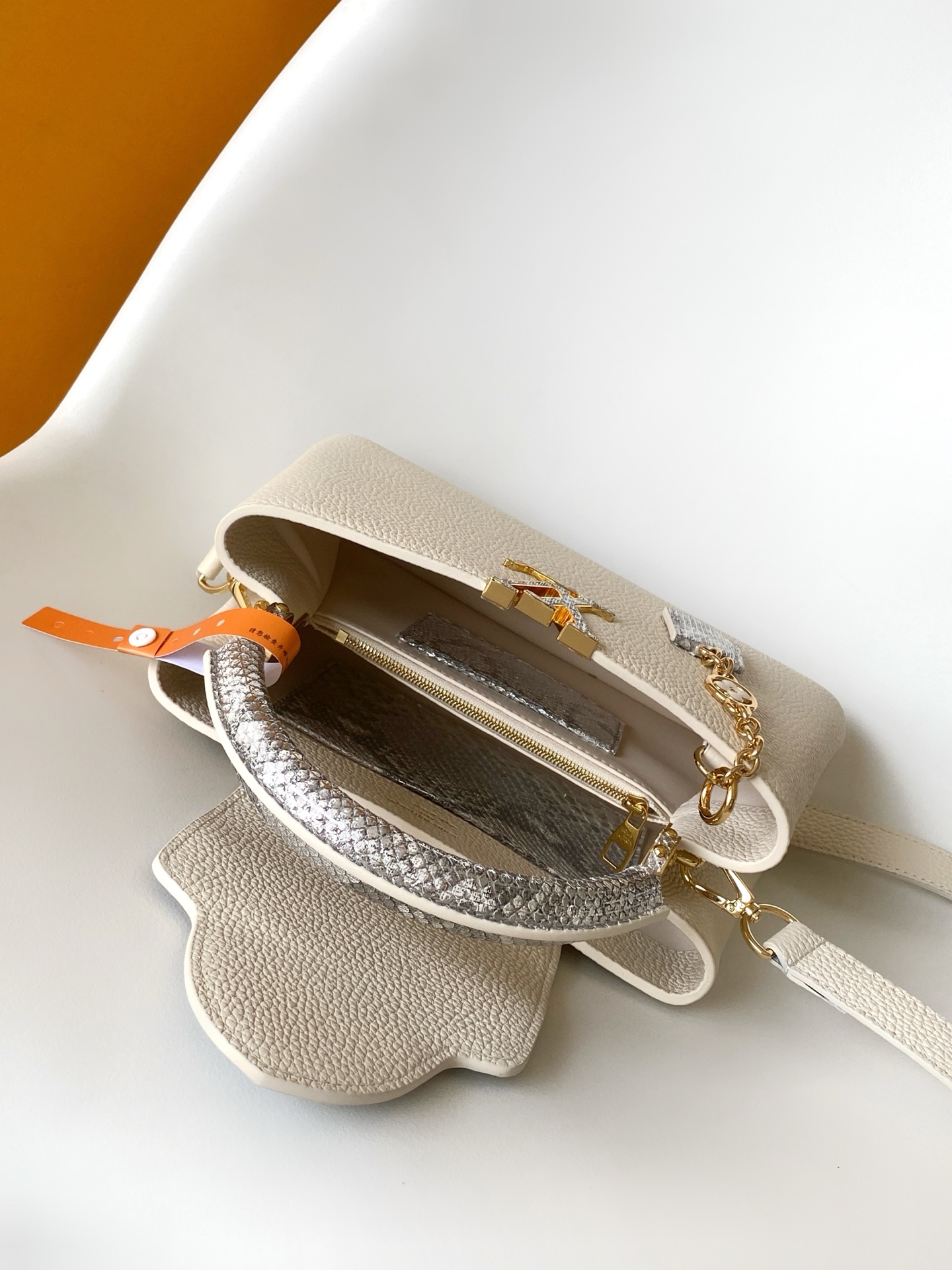 Louis Vuitton Basic Bag Cow Leather Black M-l-s