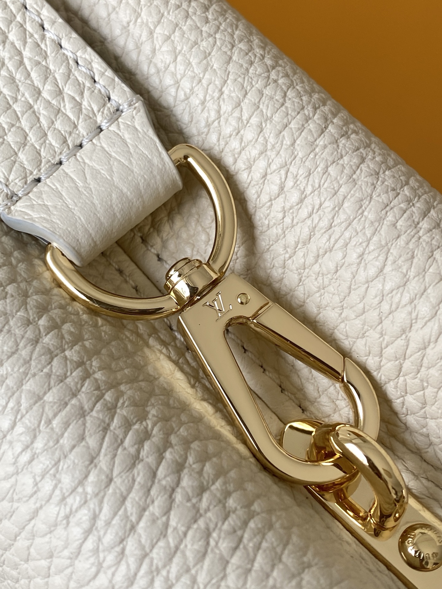 Louis Vuitton Basic Bag Cow Leather Black M-l-s