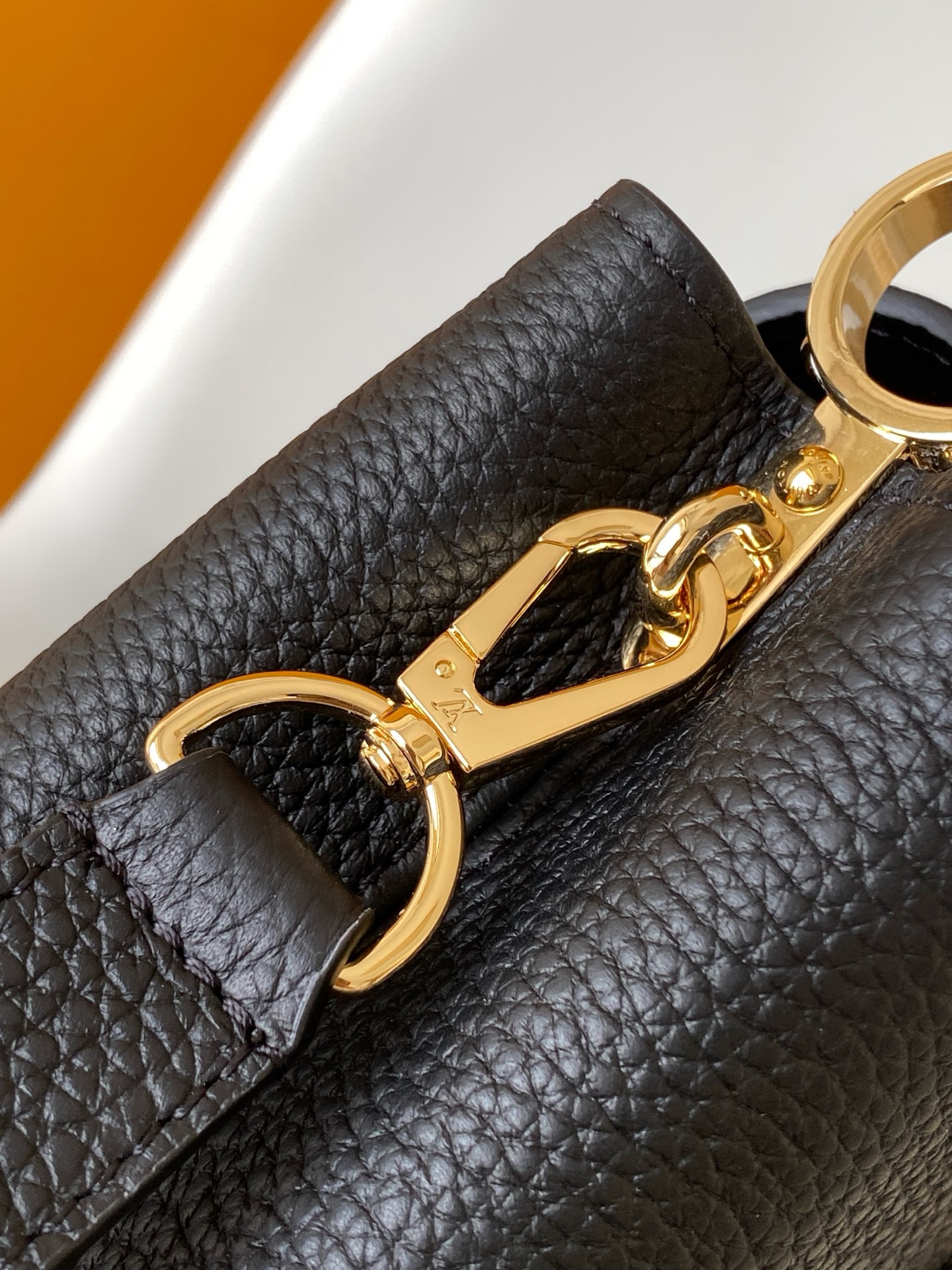 Louis Vuitton Basic Bag Cow Leather Black M-l-s