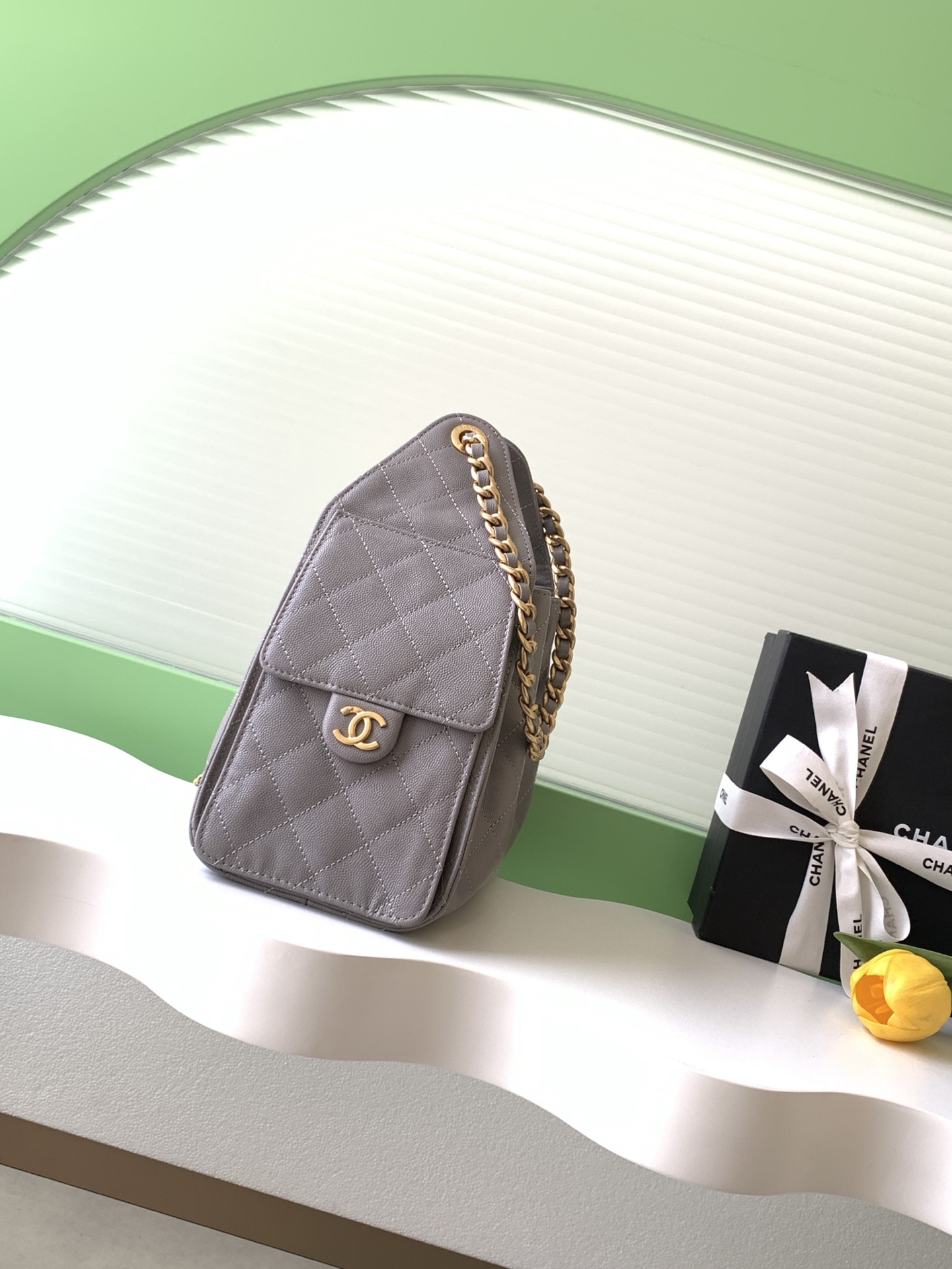 Chanel Bucket Bag L-s