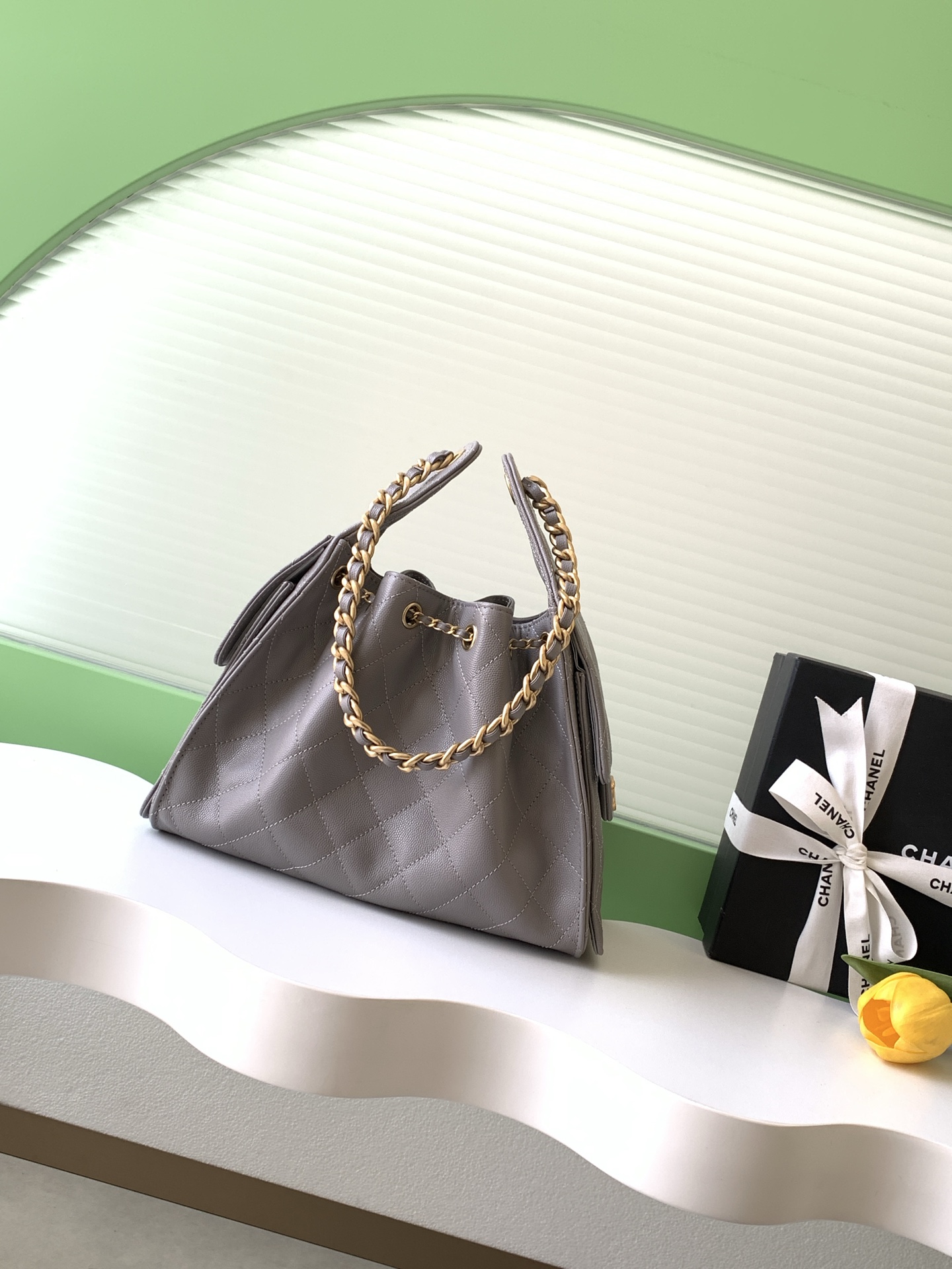 Chanel Bucket Bag L-s