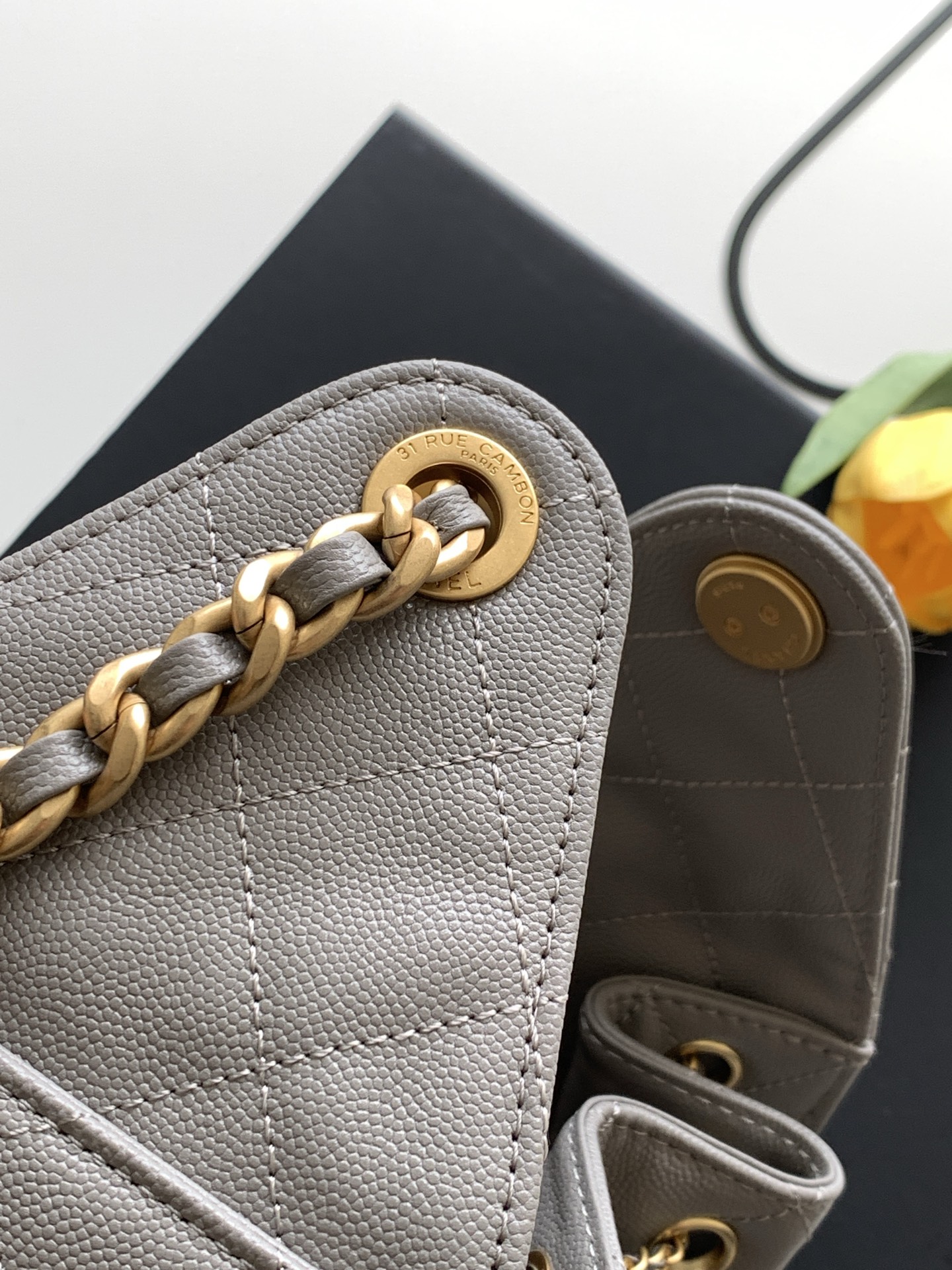 Chanel Bucket Bag L-s