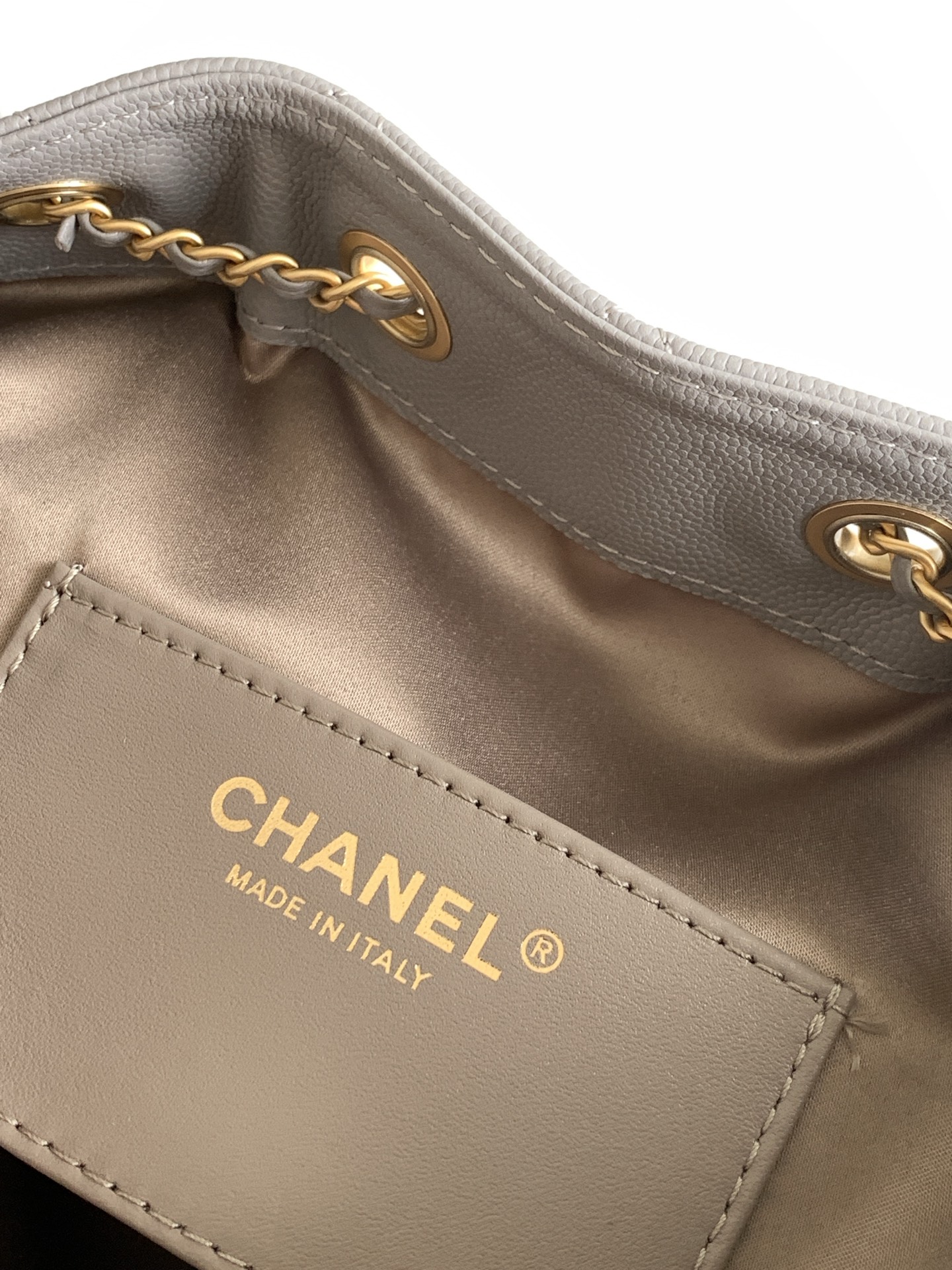 Chanel Bucket Bag L-s