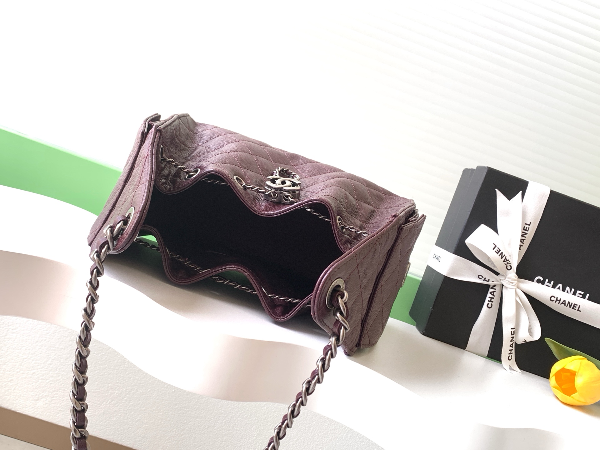 Chanel Bucket Bag L-s