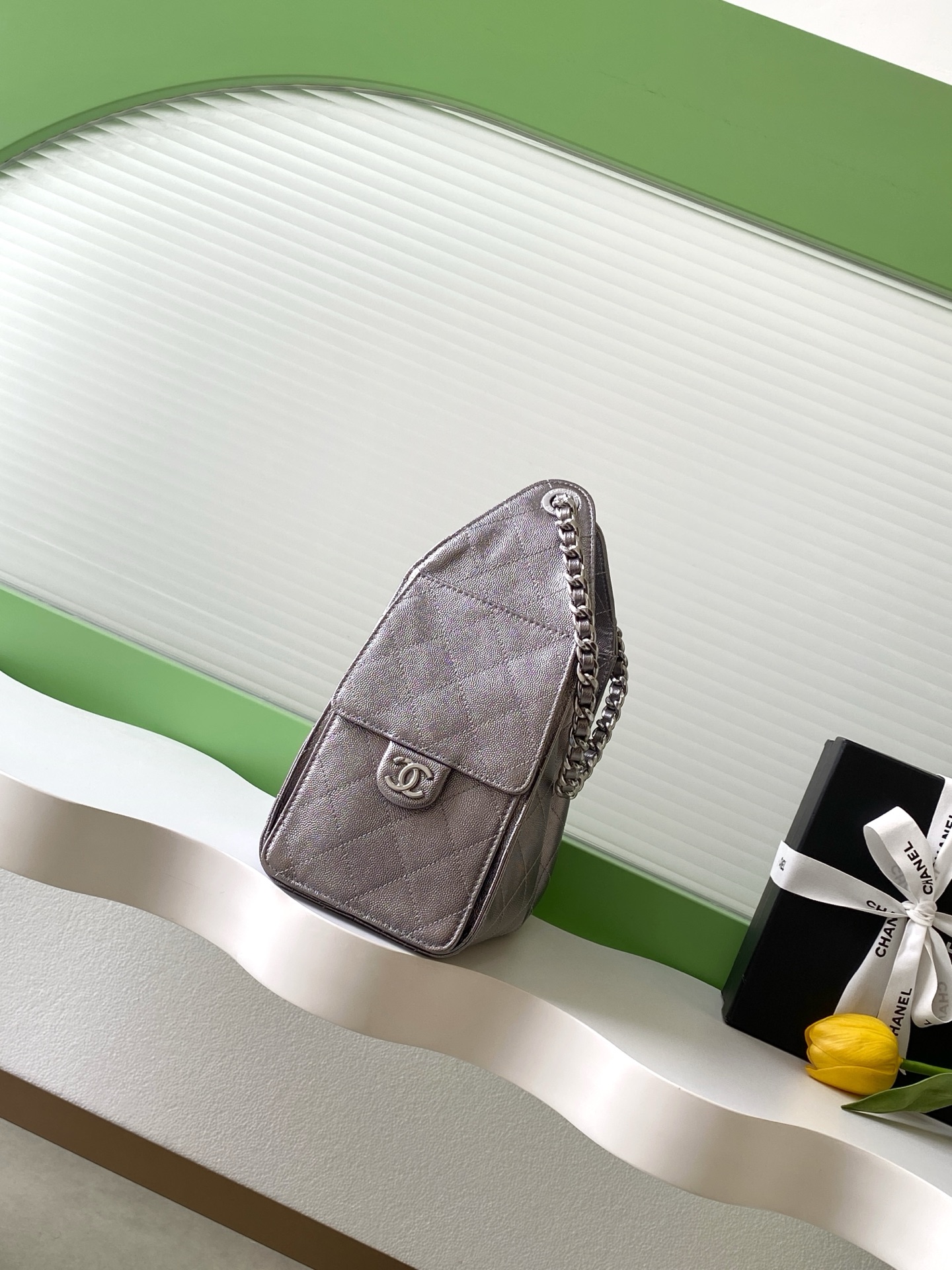 Chanel Bucket Bag L-s