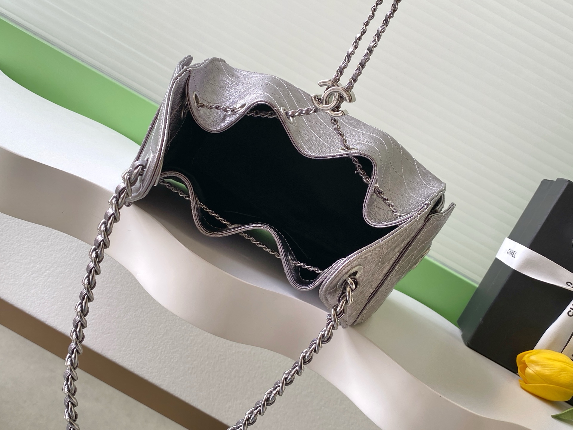 Chanel Bucket Bag L-s
