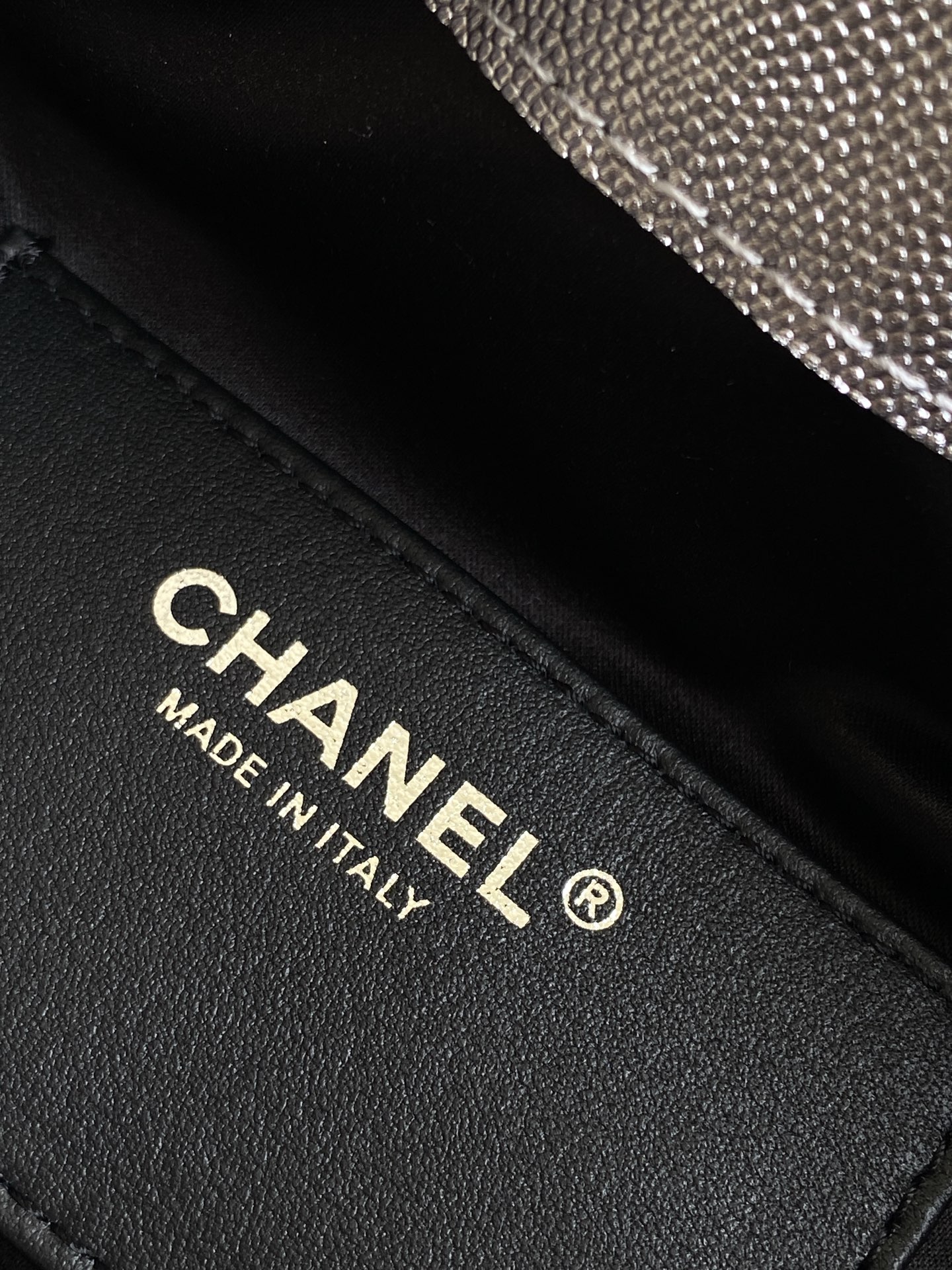 Chanel Bucket Bag L-s