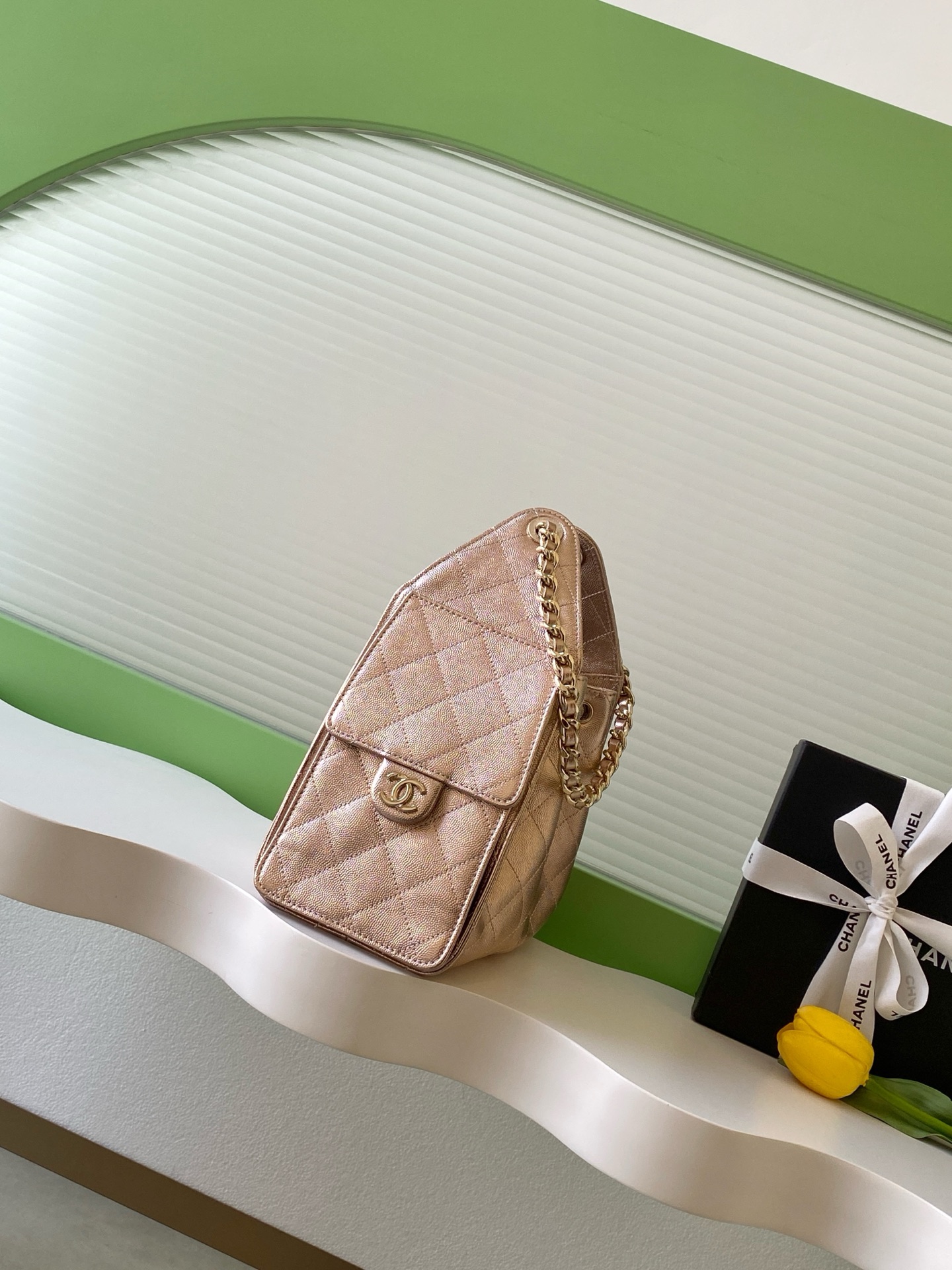 Chanel Bucket Bag L-s