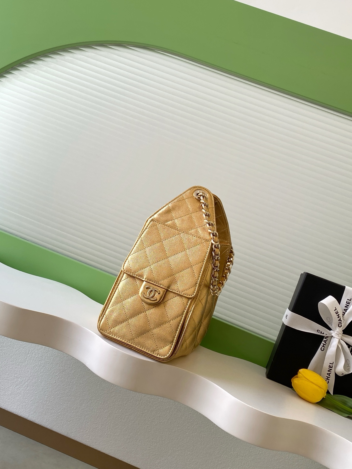 Chanel Bucket Bag L-s